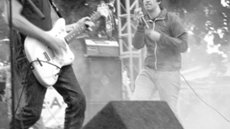 Concert Review: Men, Women and Children rock out (with De La Soul)