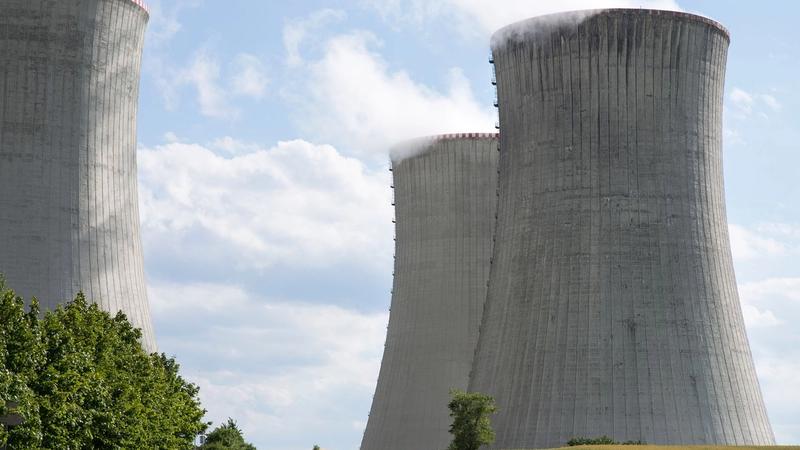 Nuclear Fission Versus Fusion: One Powers Grids Today, the Other Tests the Limits of Engineering