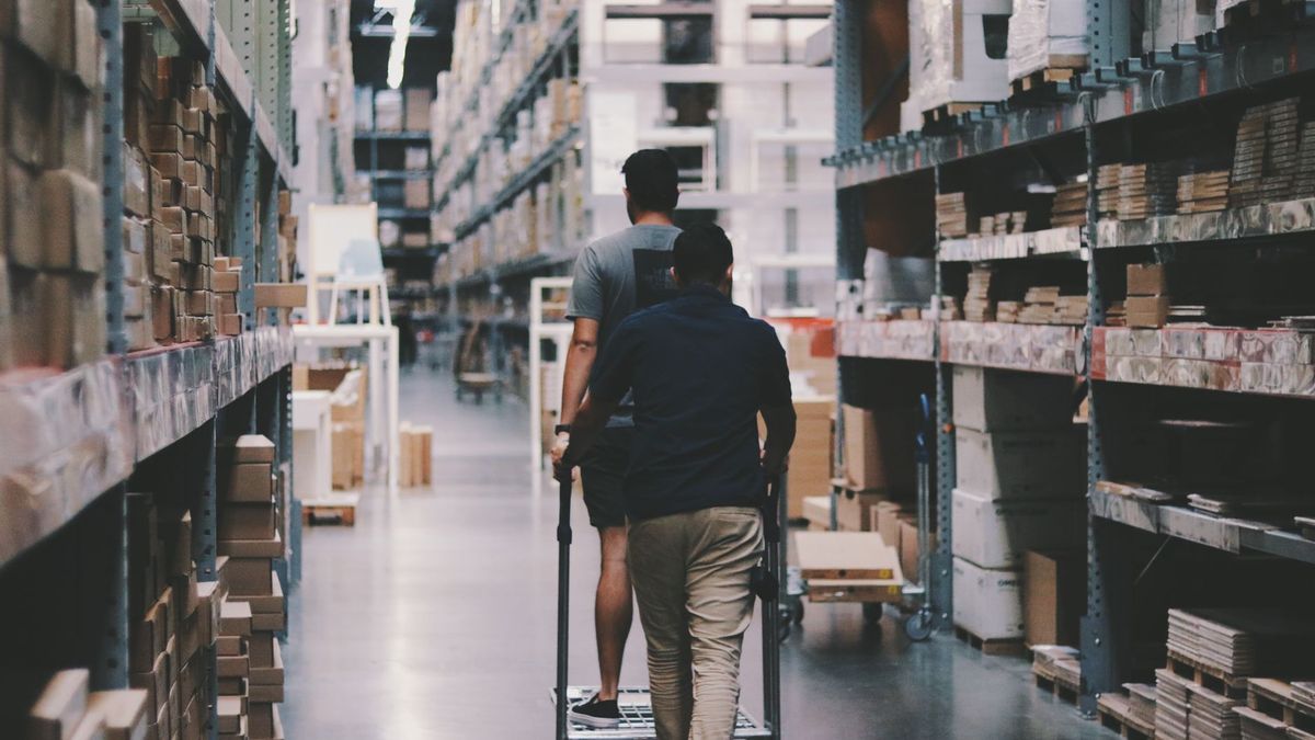 The Economics of Reverse Logistics: How Retailers Recover Value After a Return