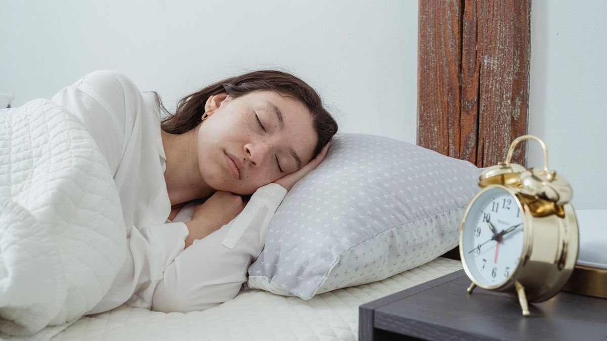 Why a Regular Sleep Schedule Matters as Much as Sleep Duration