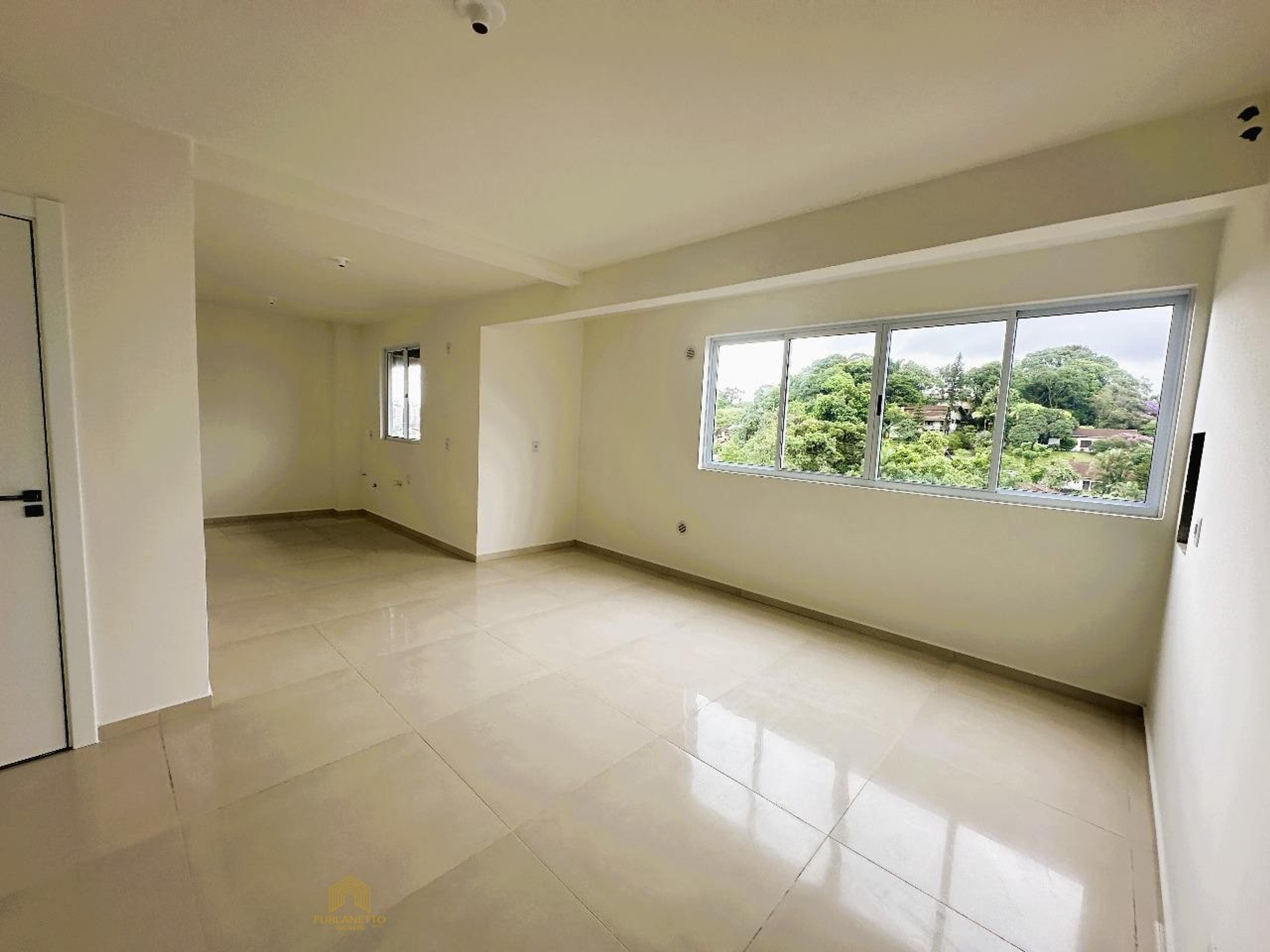 Apartamento em Saguaçu, Joinville — foto 2