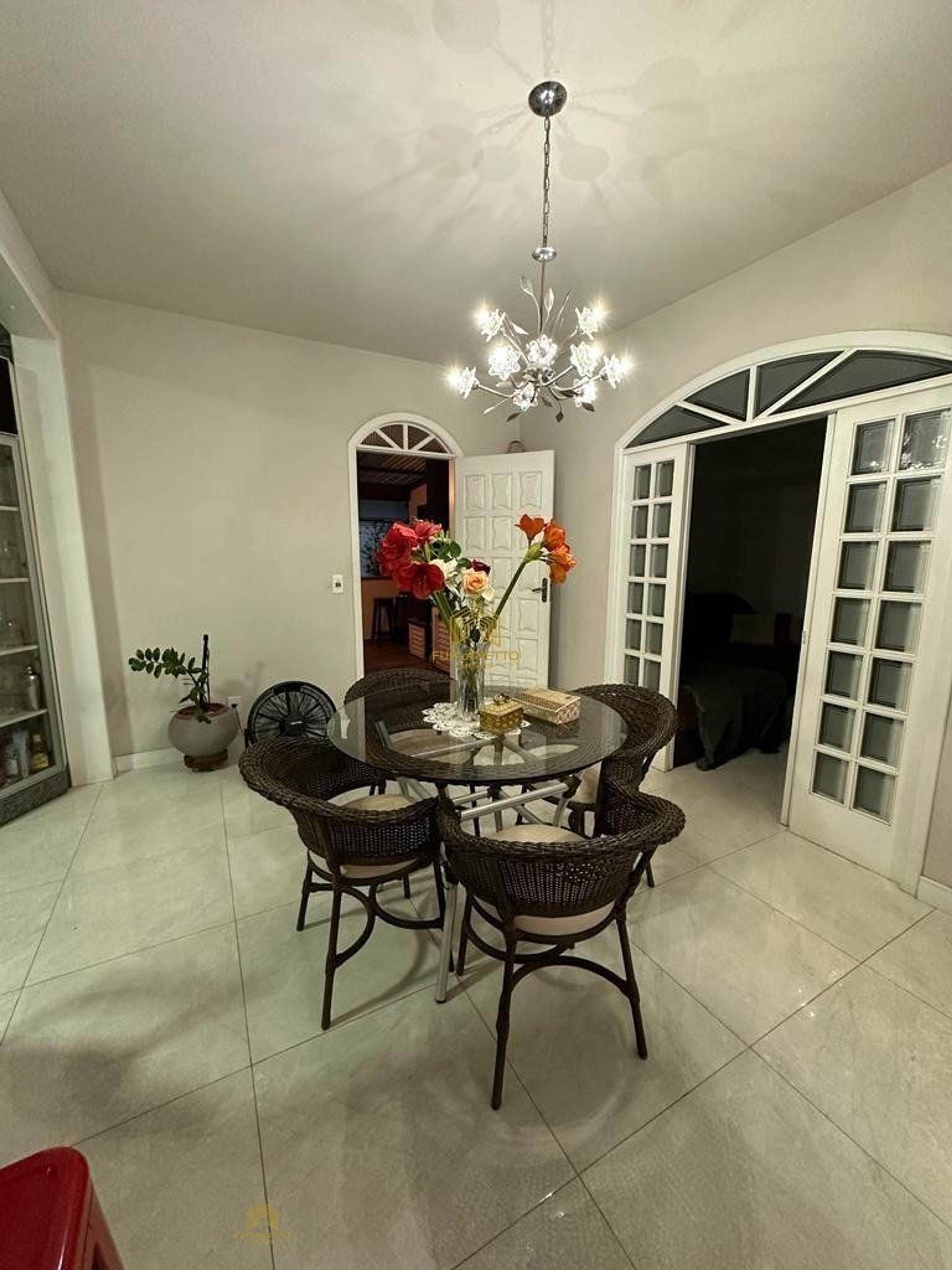 Linda residência de alto padrão no bairro Fátima — foto 12