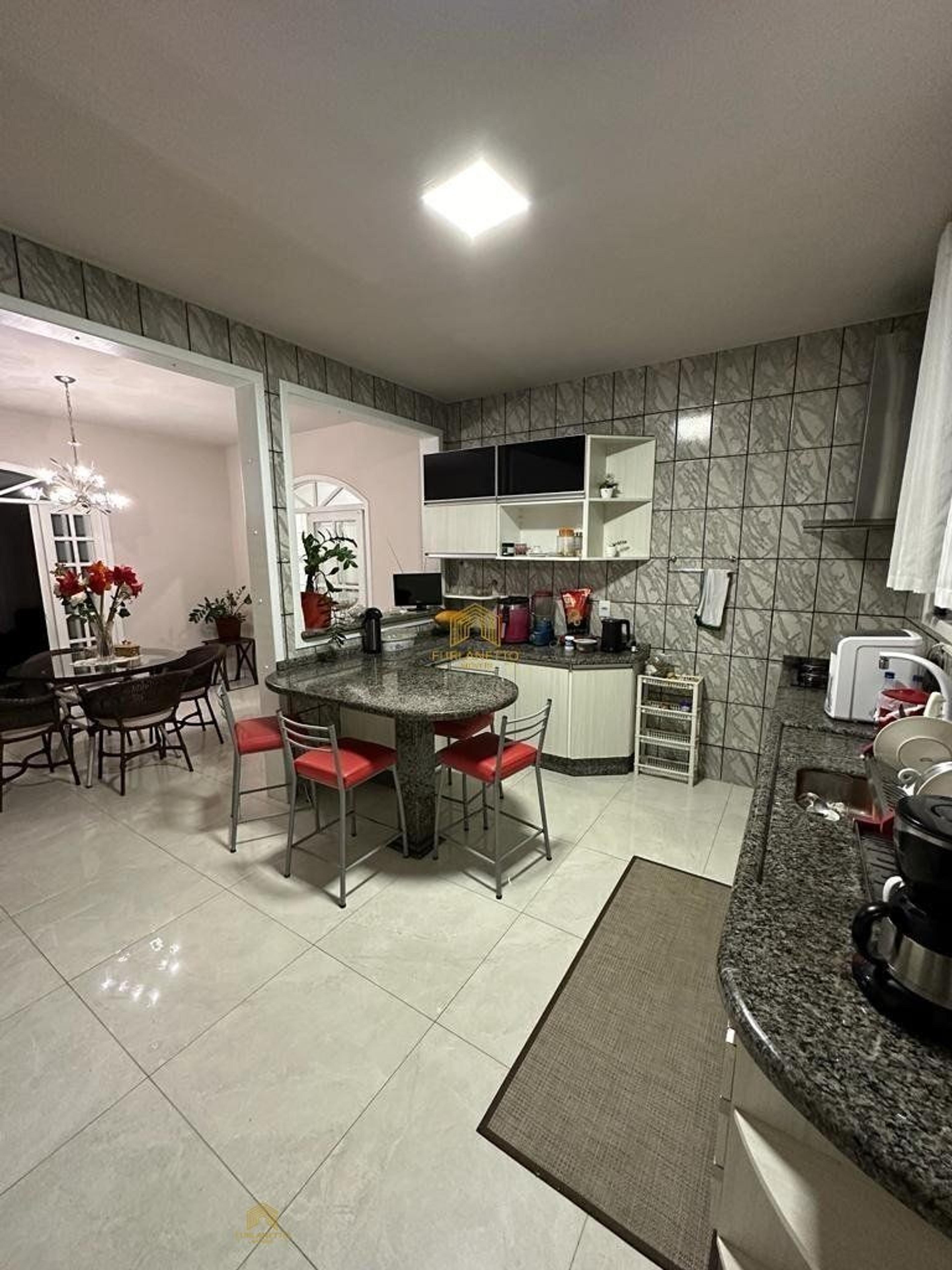 Linda residência de alto padrão no bairro Fátima — foto 6