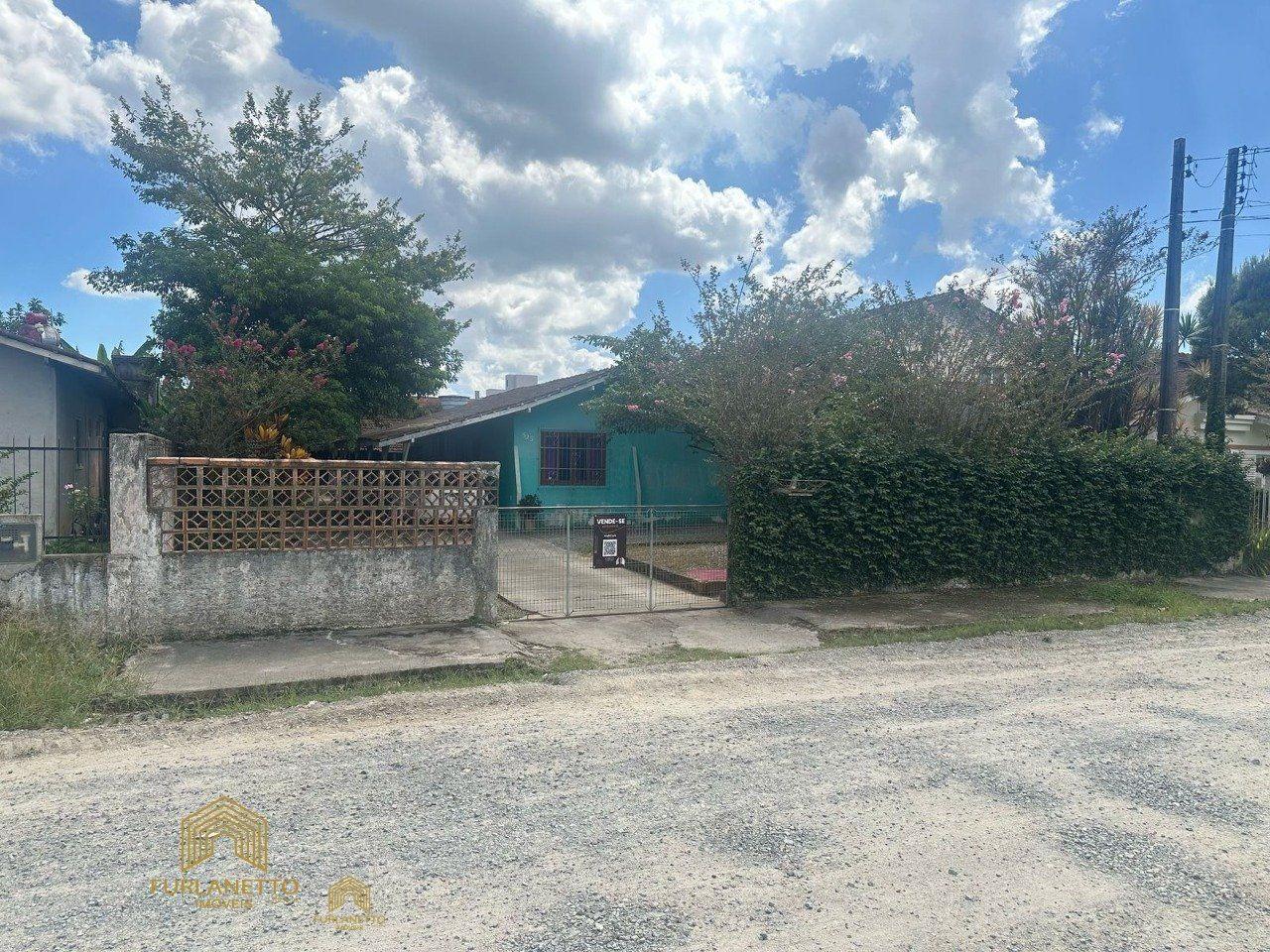 Amplo terreno escriturado no bairro Fátima