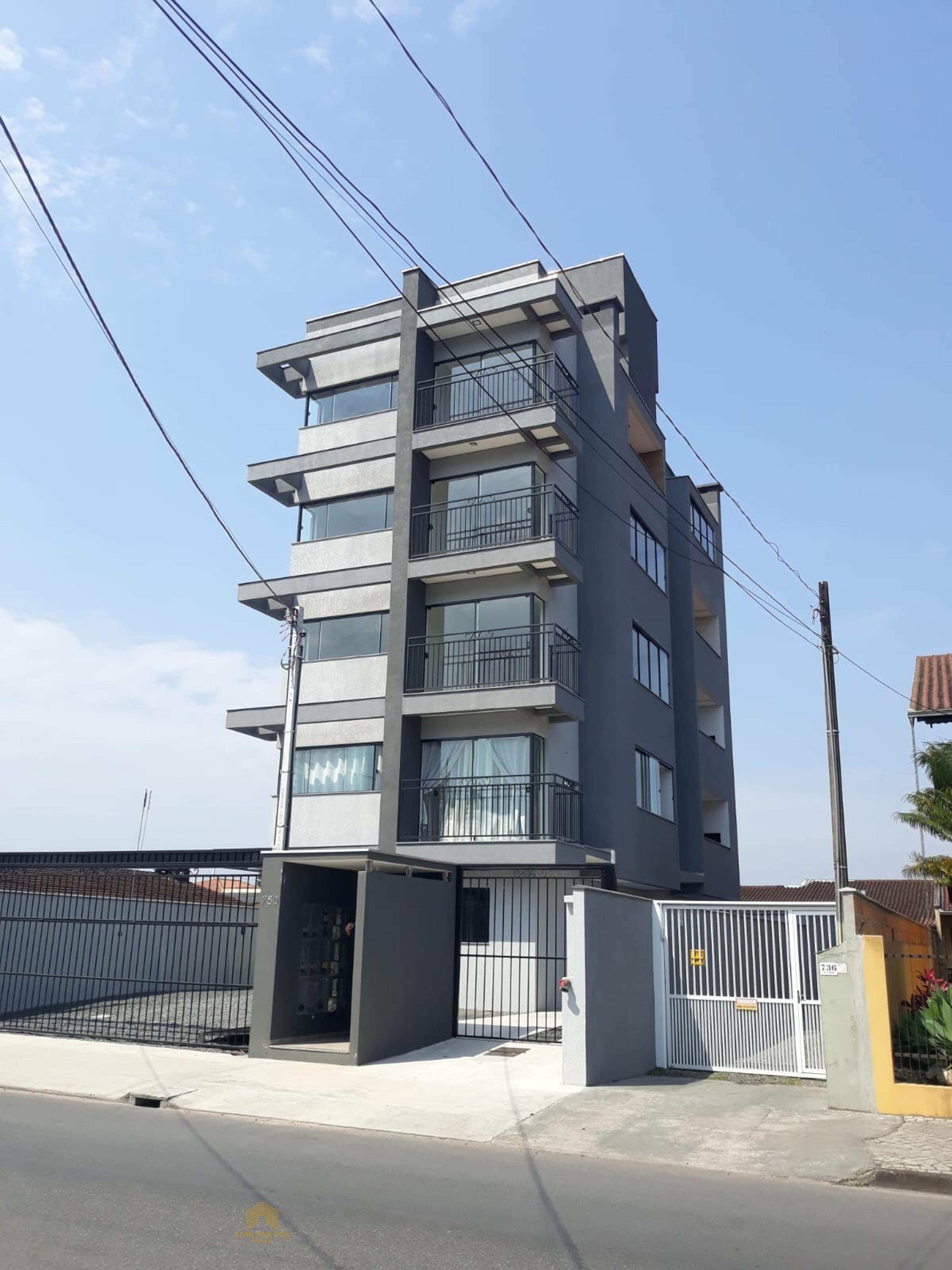 Apartamento à venda no bairro Iririú