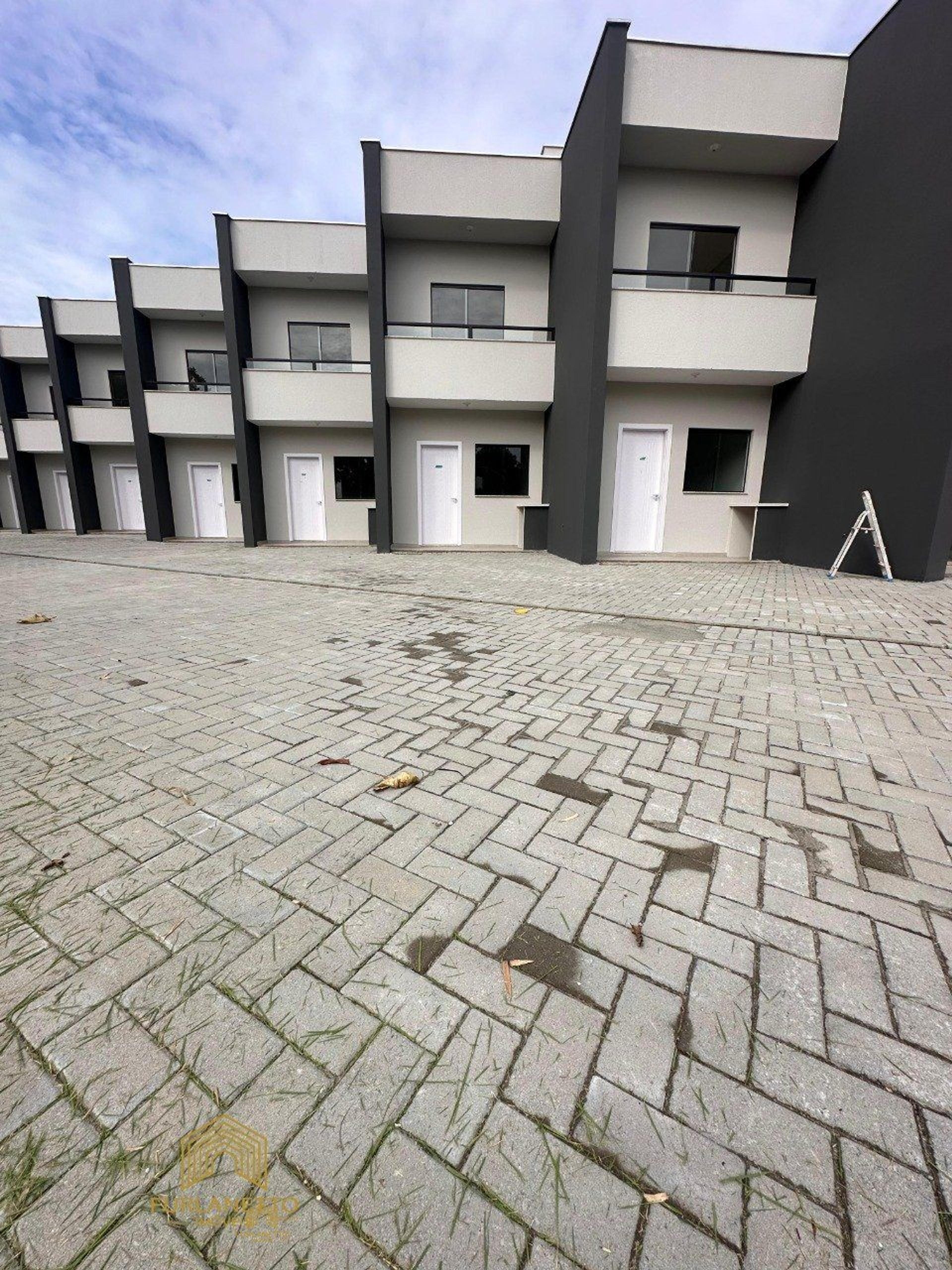 Casa em Aventureiro, Joinville — foto 2