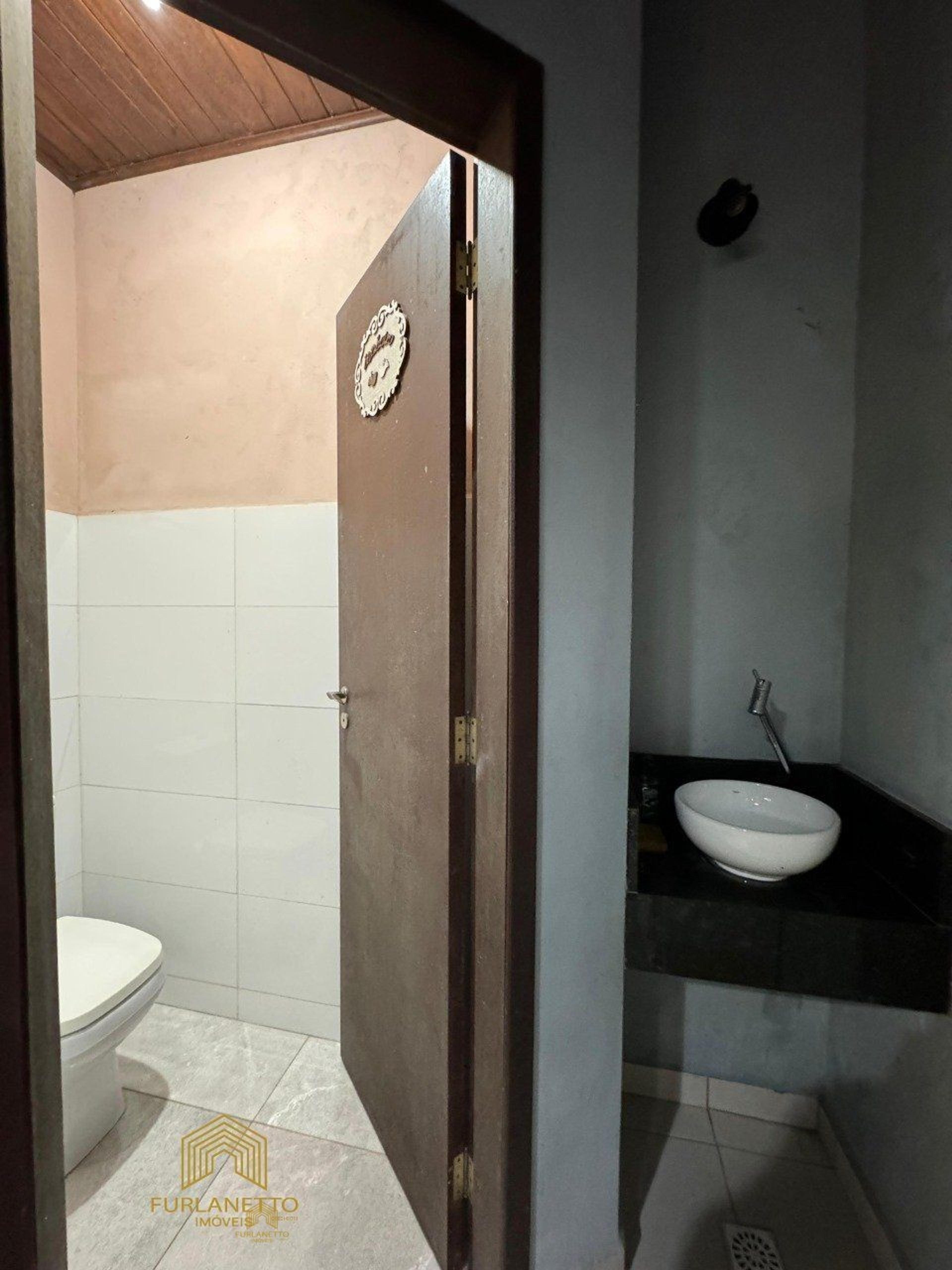 Linda casa à venda no bairro João Costa — foto 8
