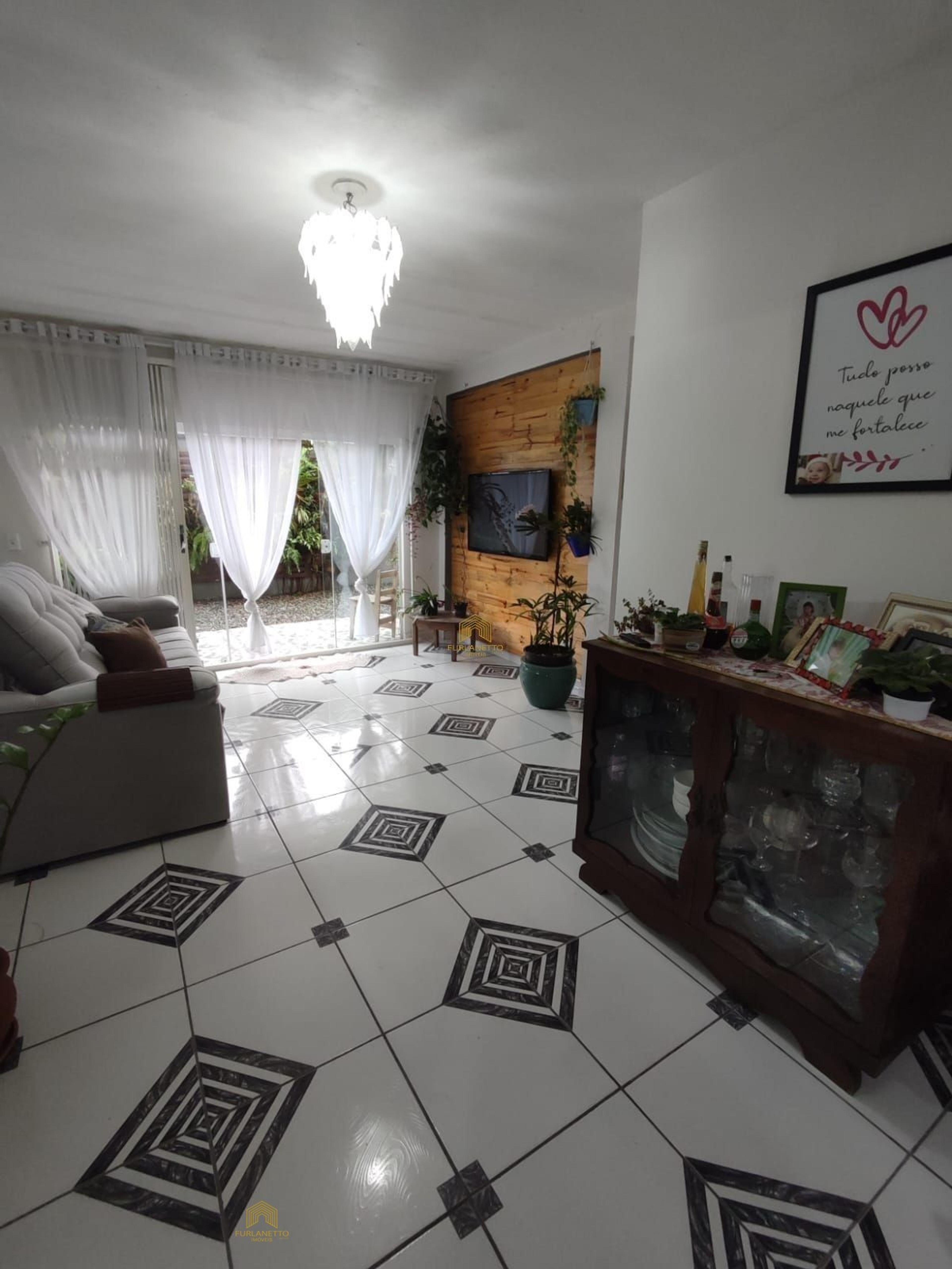 Casa em Adhemar Garcia, Joinville — foto 3
