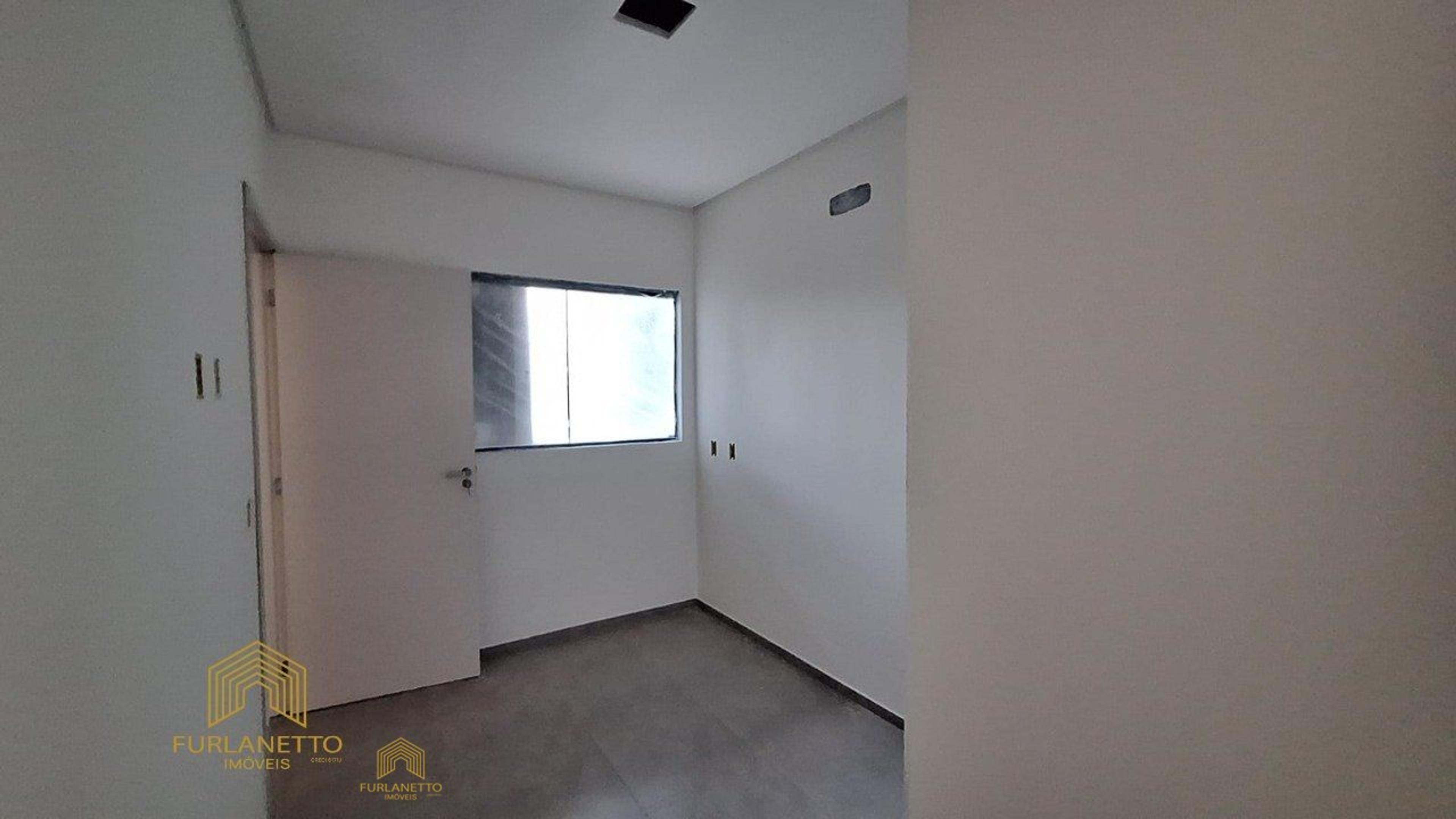Lindo Geminado Planta Baixa no bairro Petrópolis — foto 14