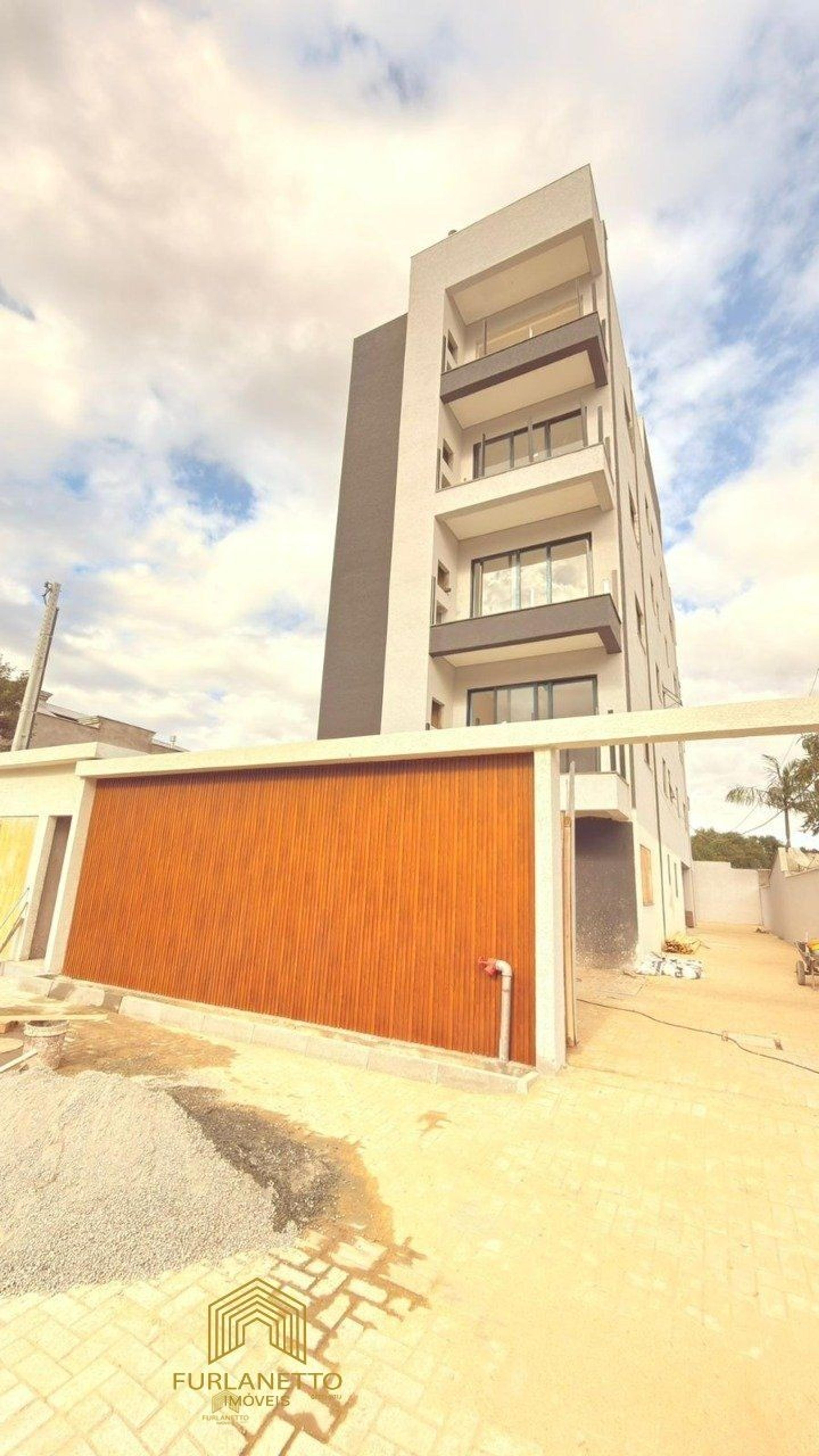 Apartamento à venda no João Costa com elevador