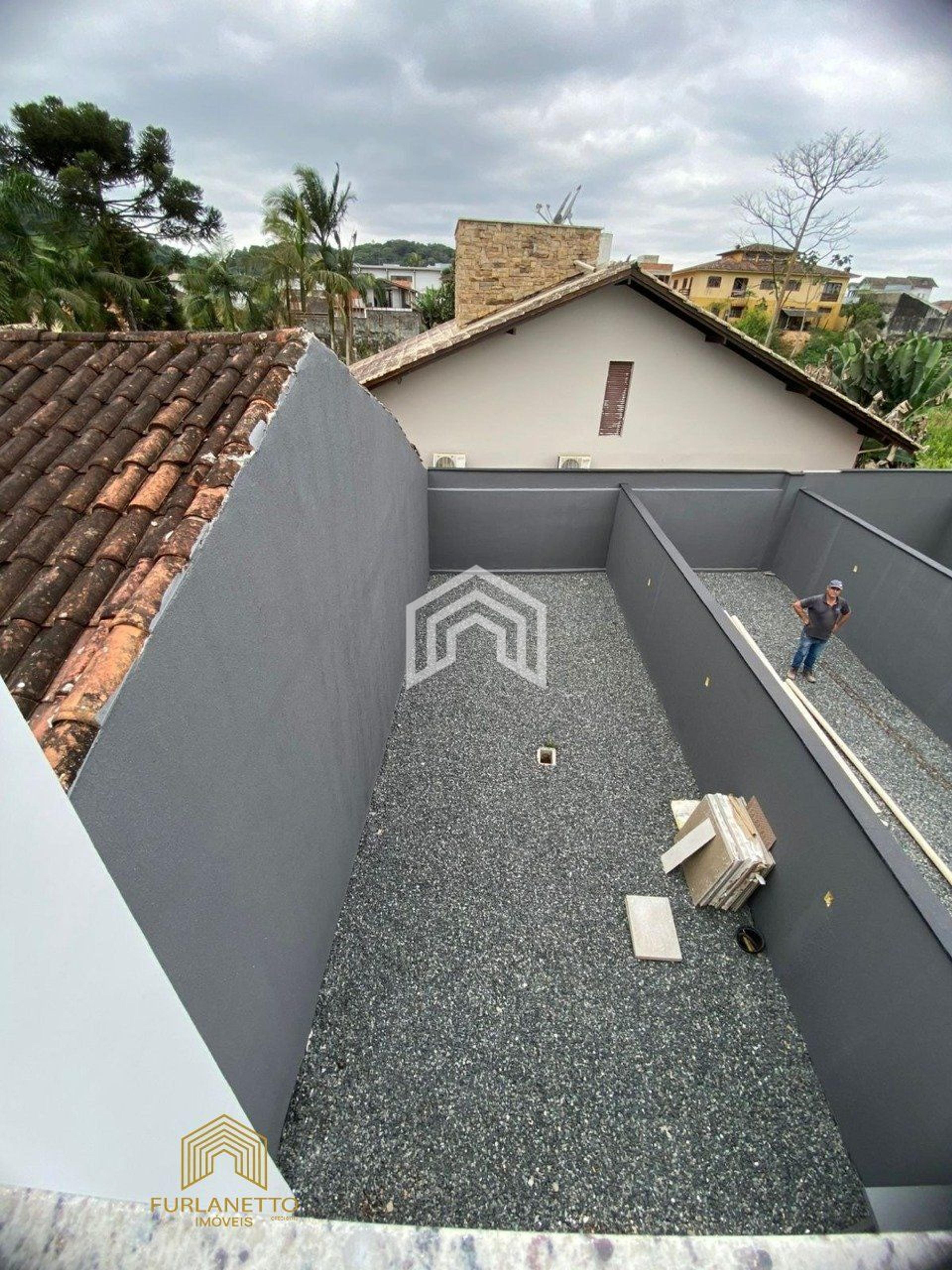 Sobrado Geminado à venda no Iririú — foto 5