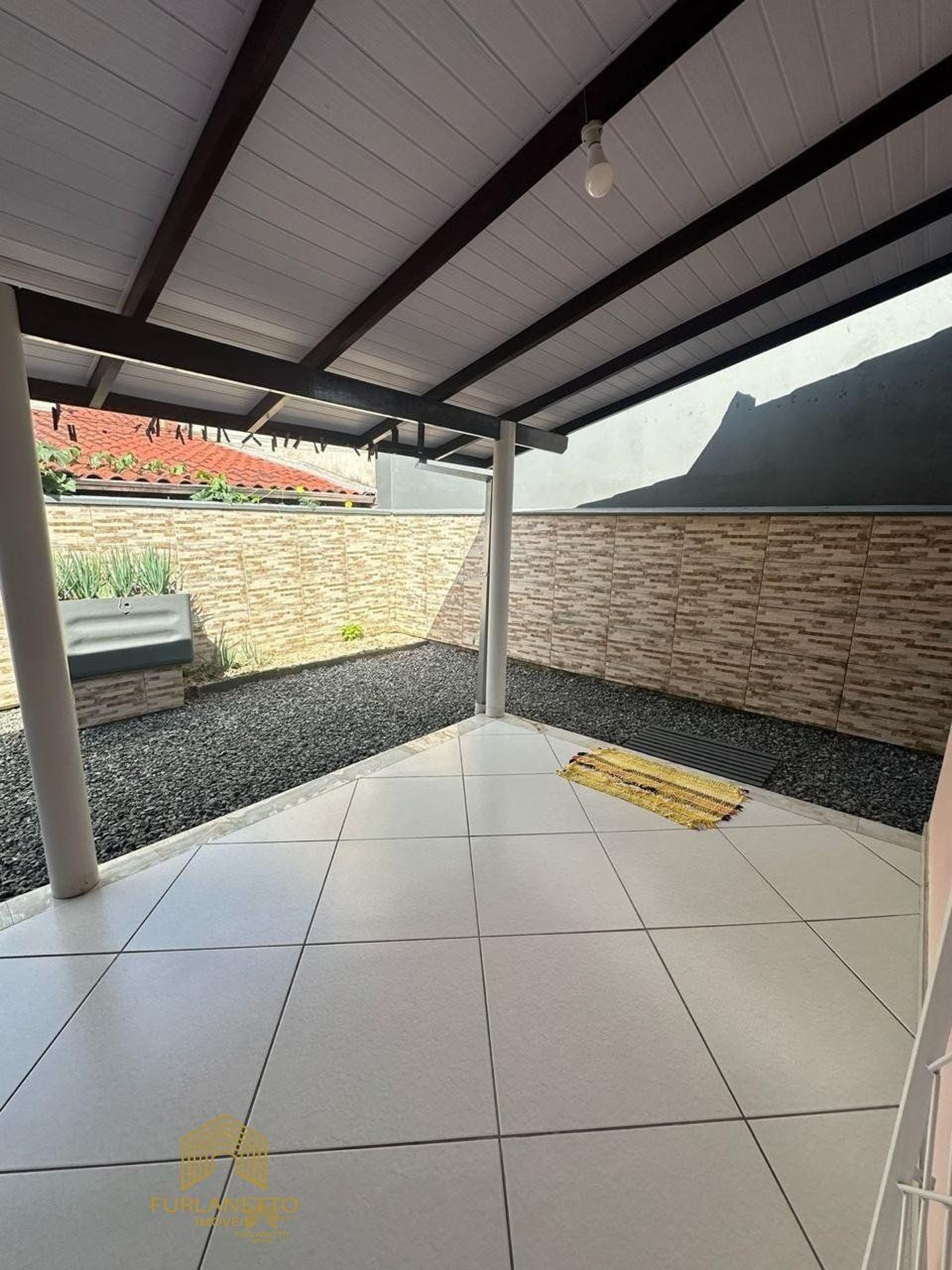 Linda casa na praia de Balneário Barra do Sul — foto 17
