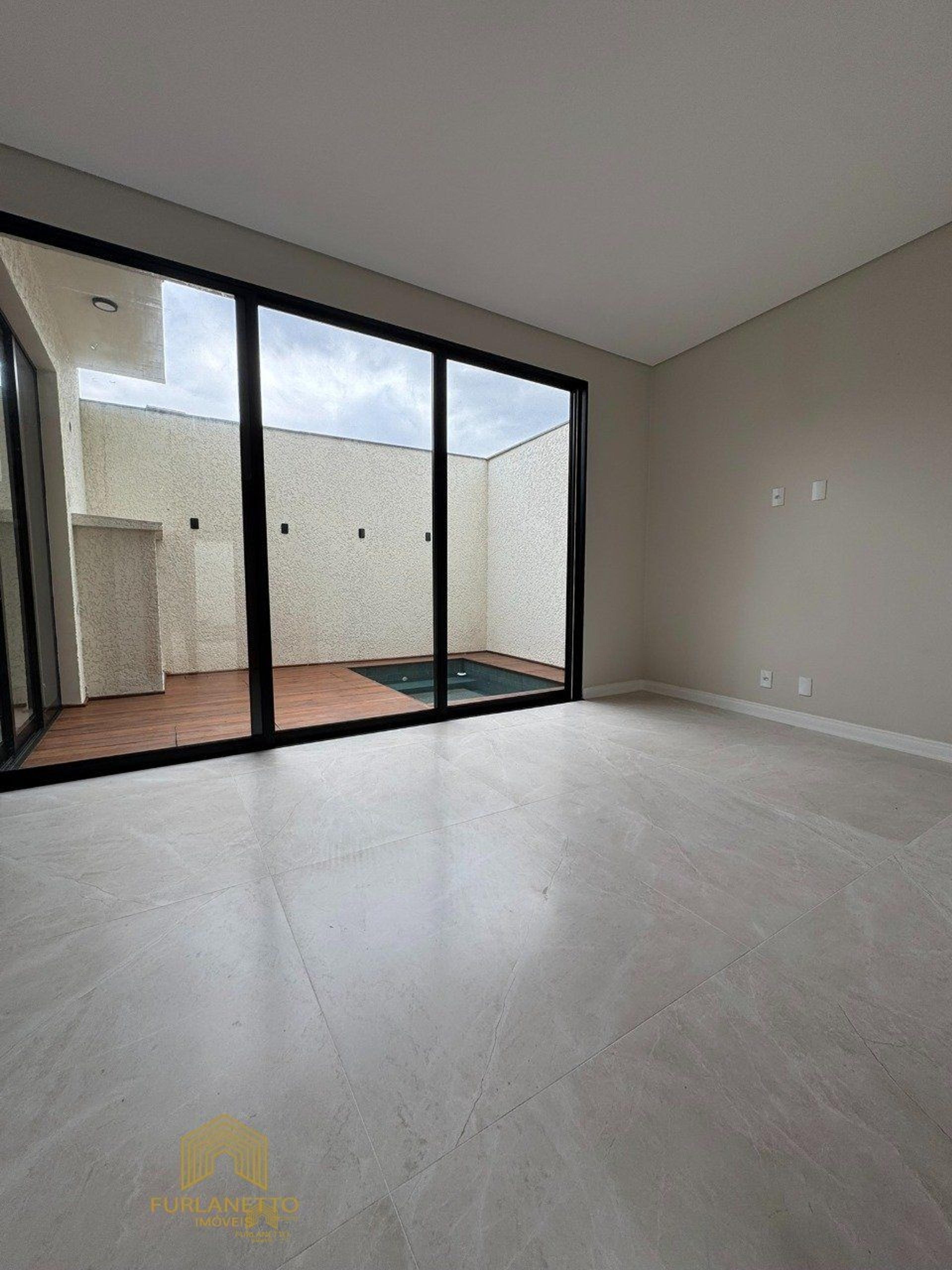 Casa em Glória, Joinville — foto 3
