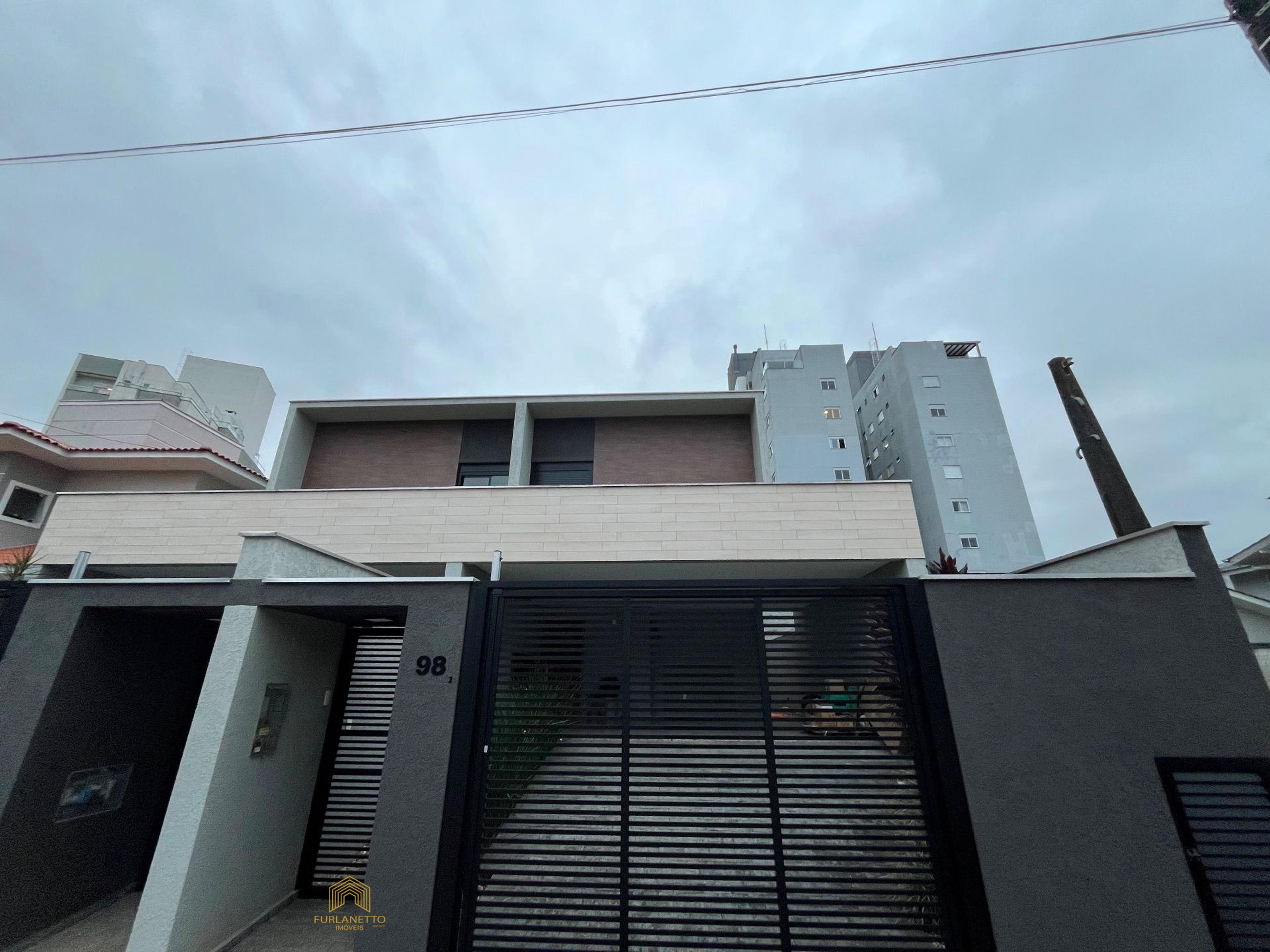Casa em Santo Antônio, Joinville — foto 1