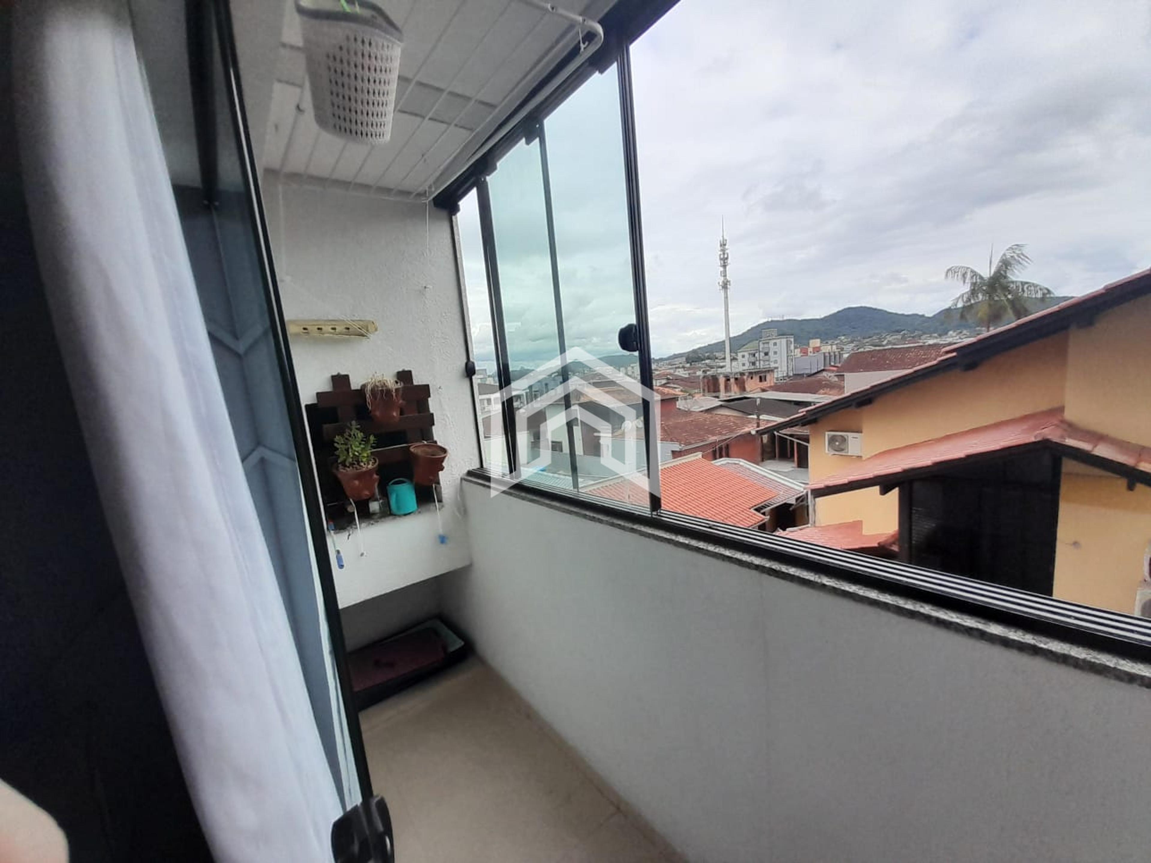 Apartamento à venda no bairro Iririú — foto 4