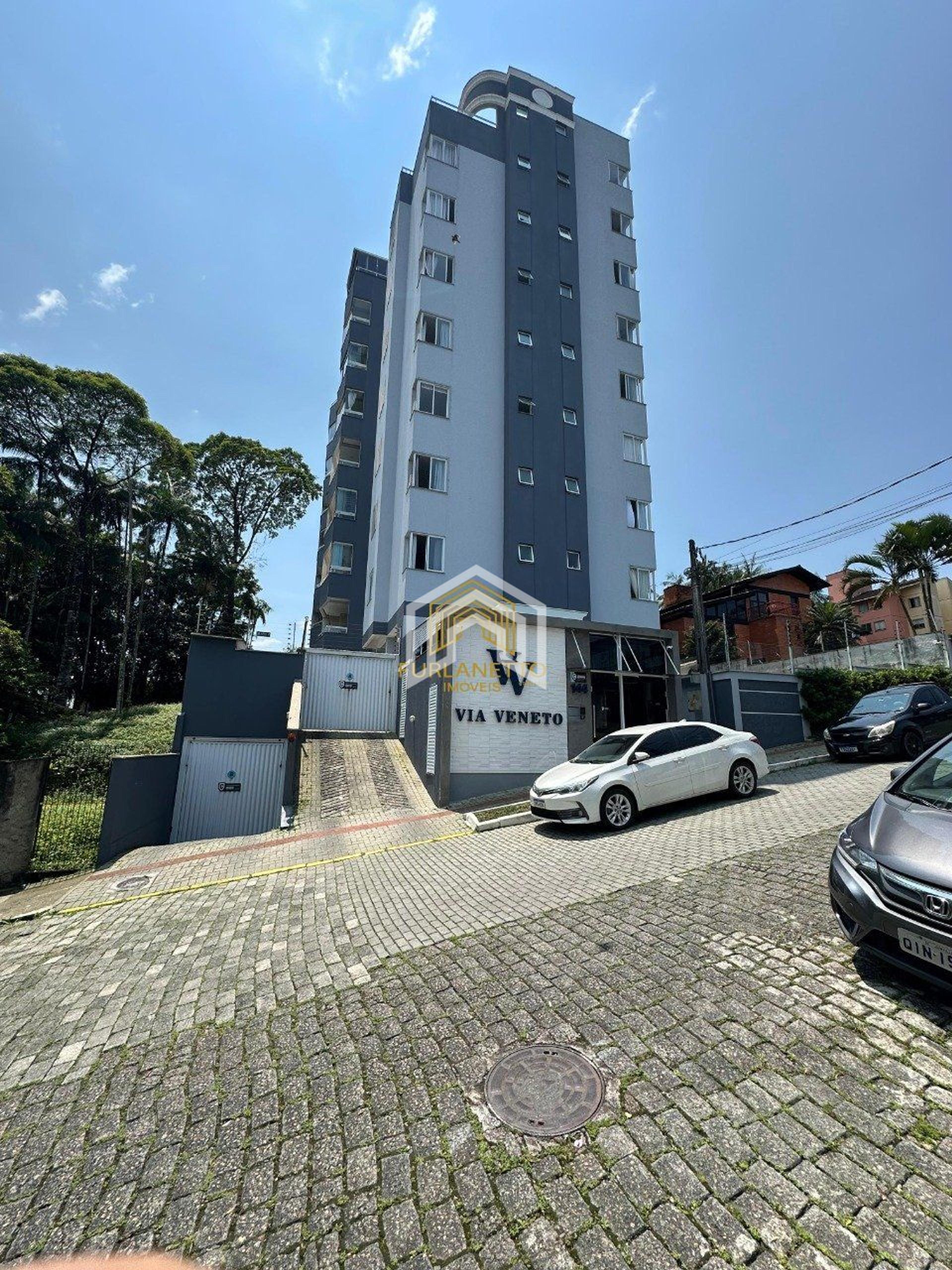 Ampla cobertura no bairro Floresta