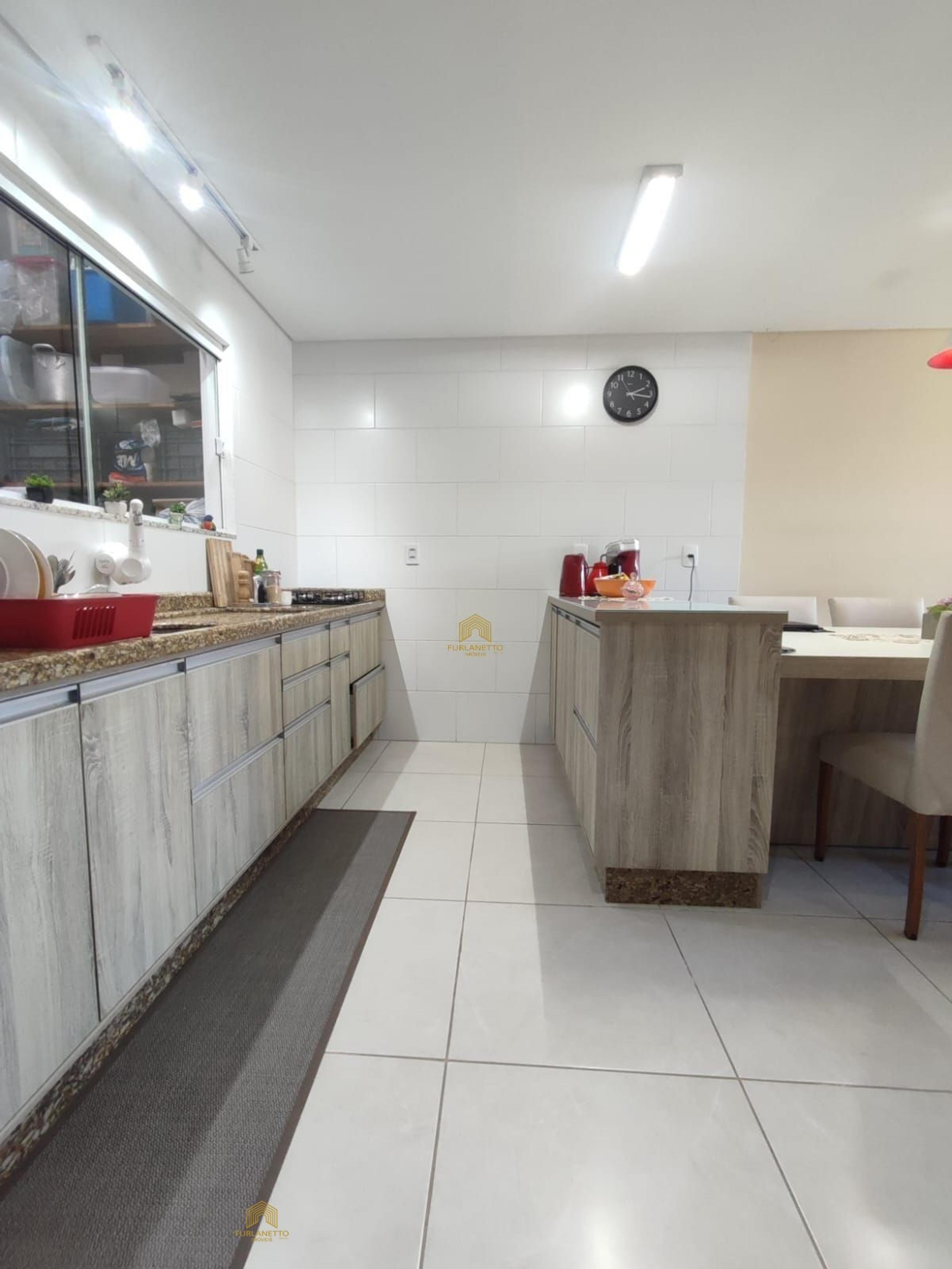 Linda casa geminada mobiliada no bairro João Costa — foto 13