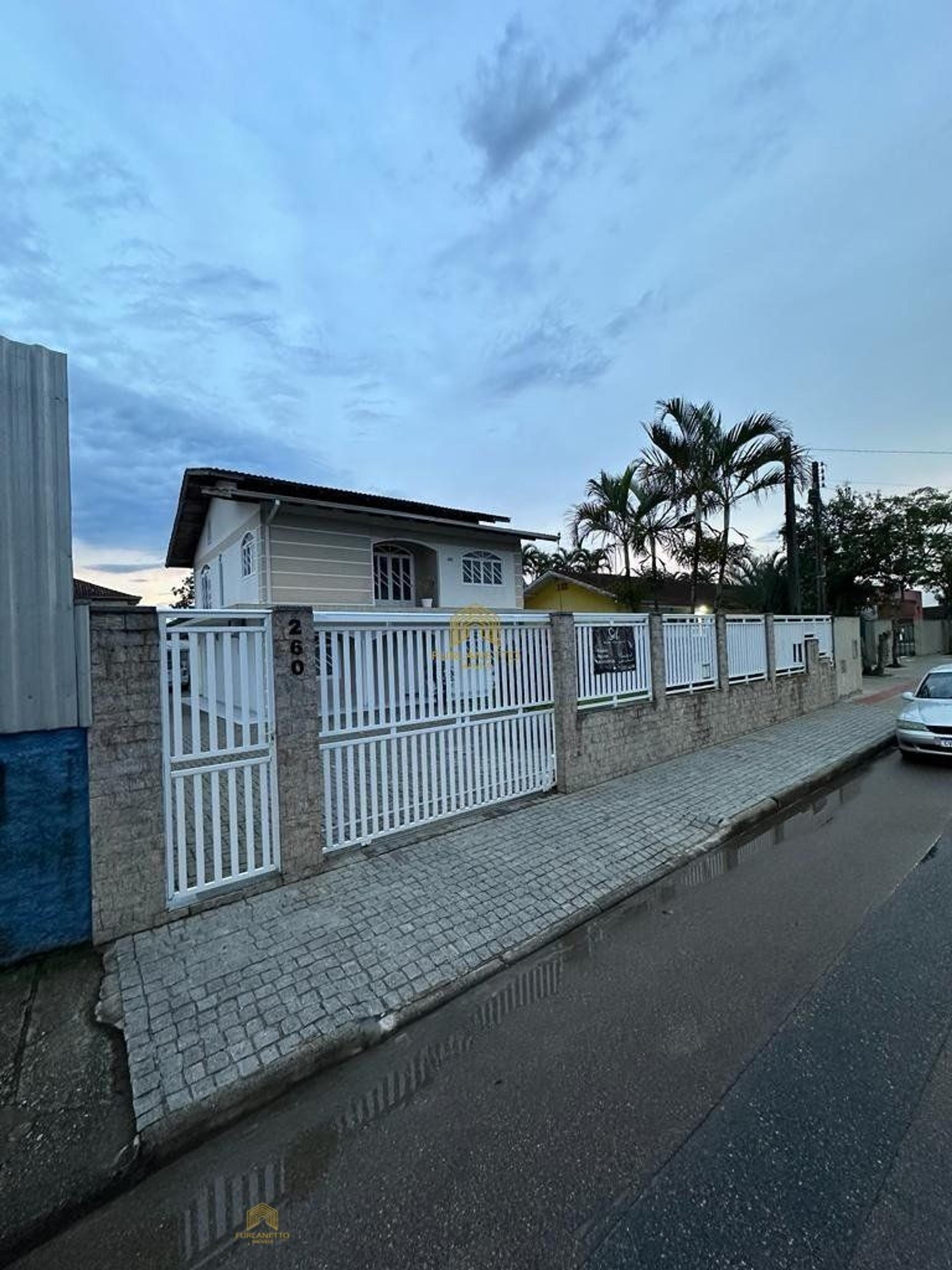 Linda residência de alto padrão no bairro Fátima — foto 35