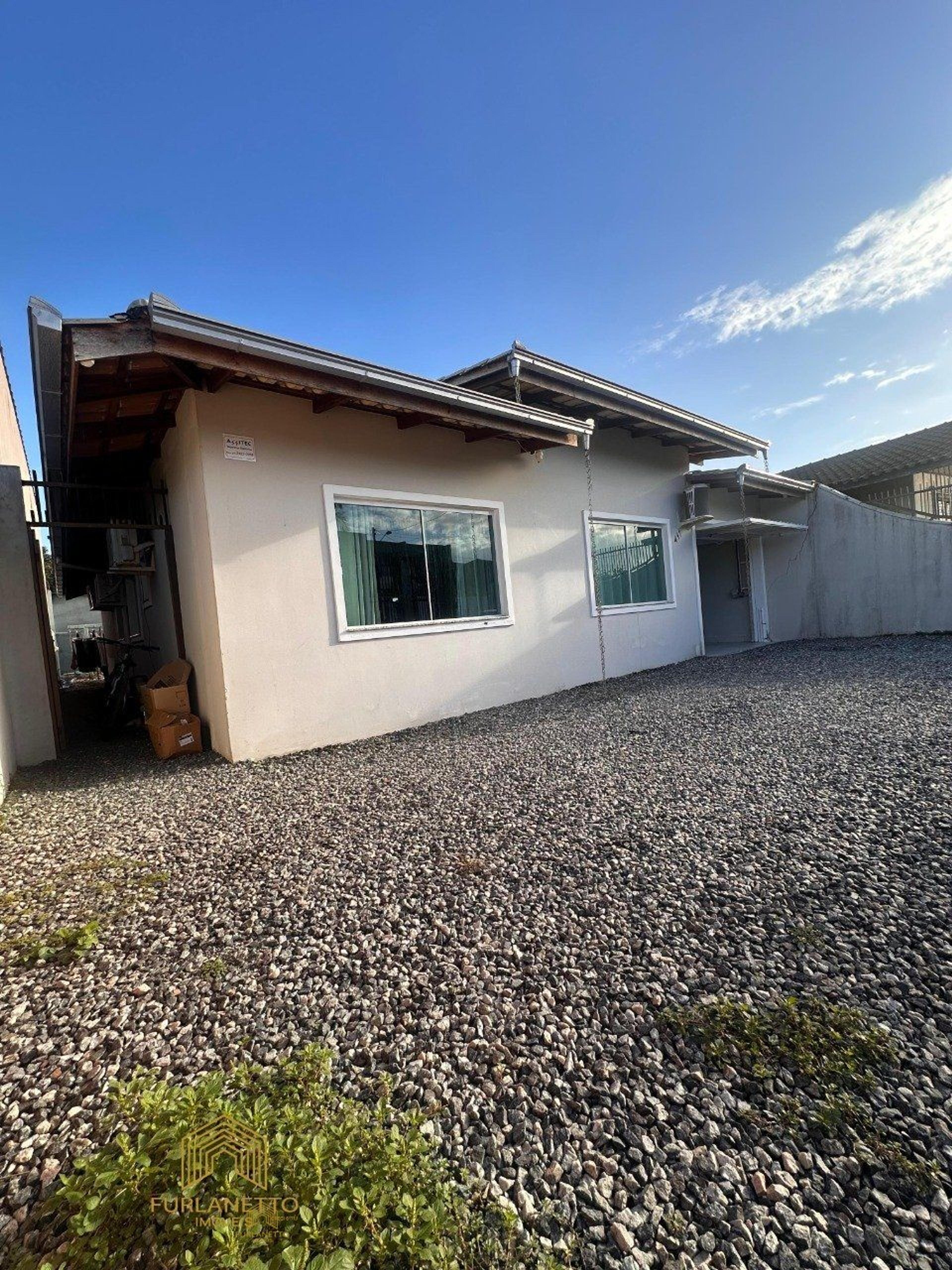 Casa em Iririú, Joinville — foto 2