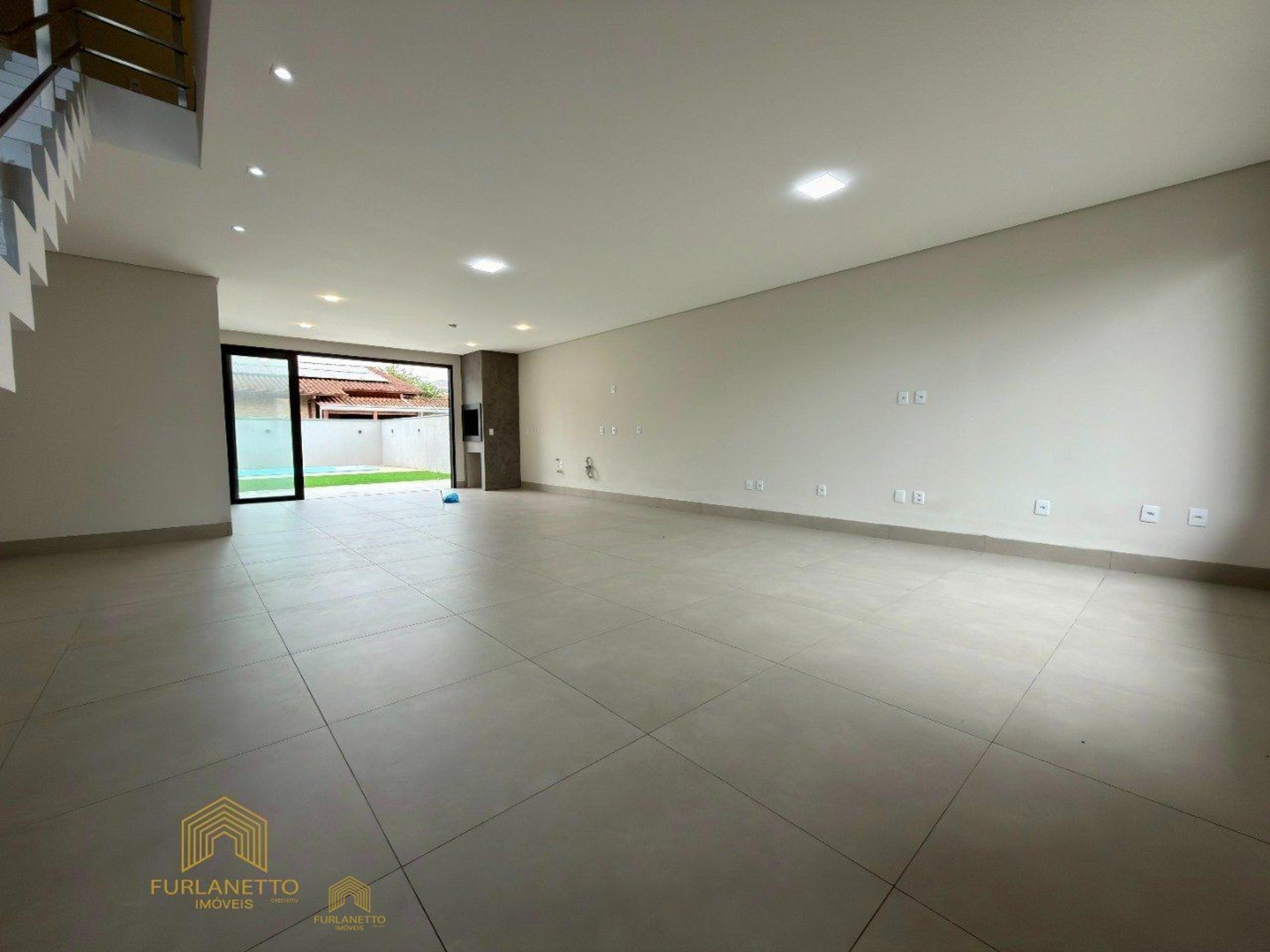 Casa Geminado de Alto Padrão no Glória — foto 4