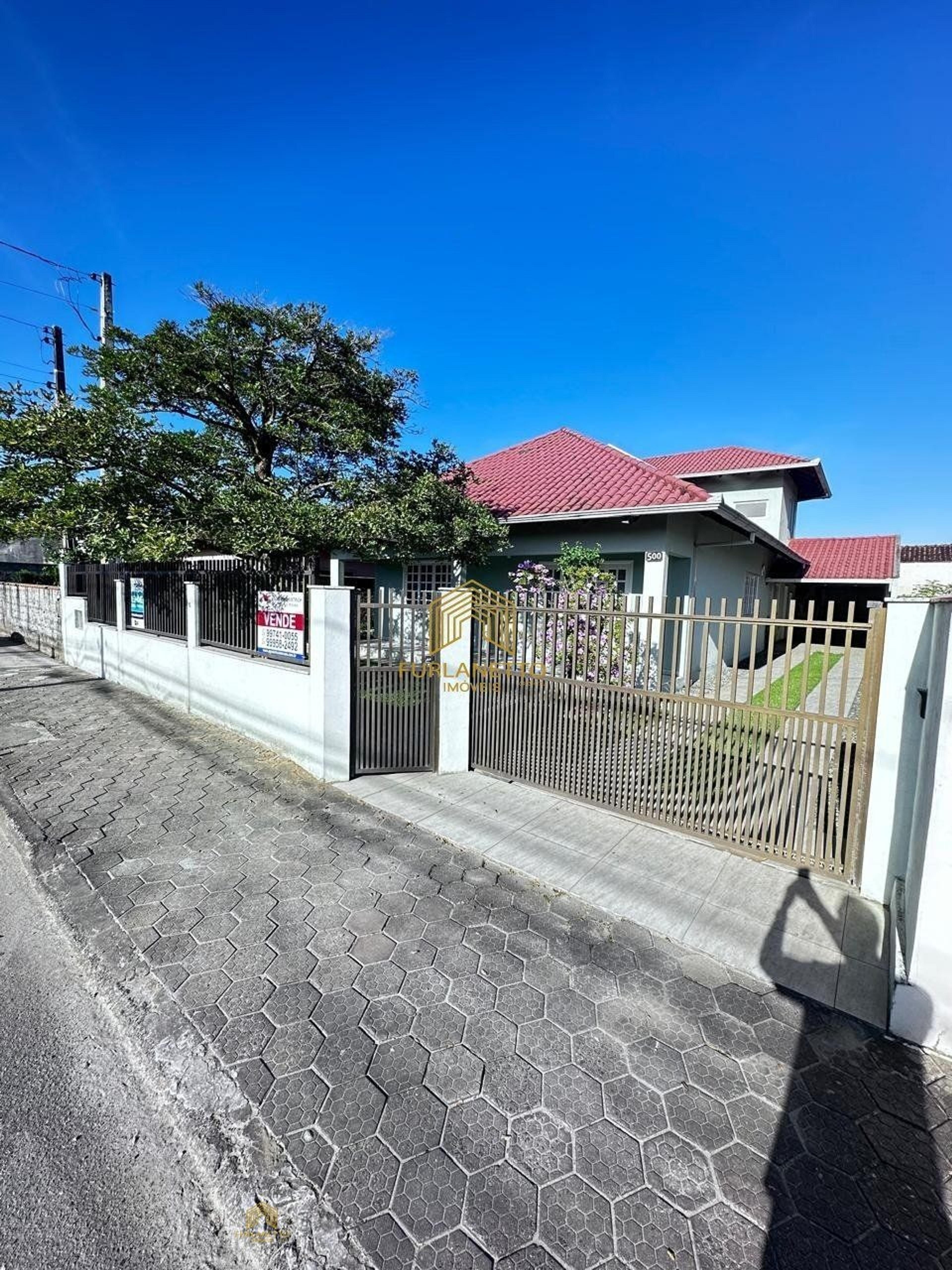 Linda residência no bairro João Costa — foto 4