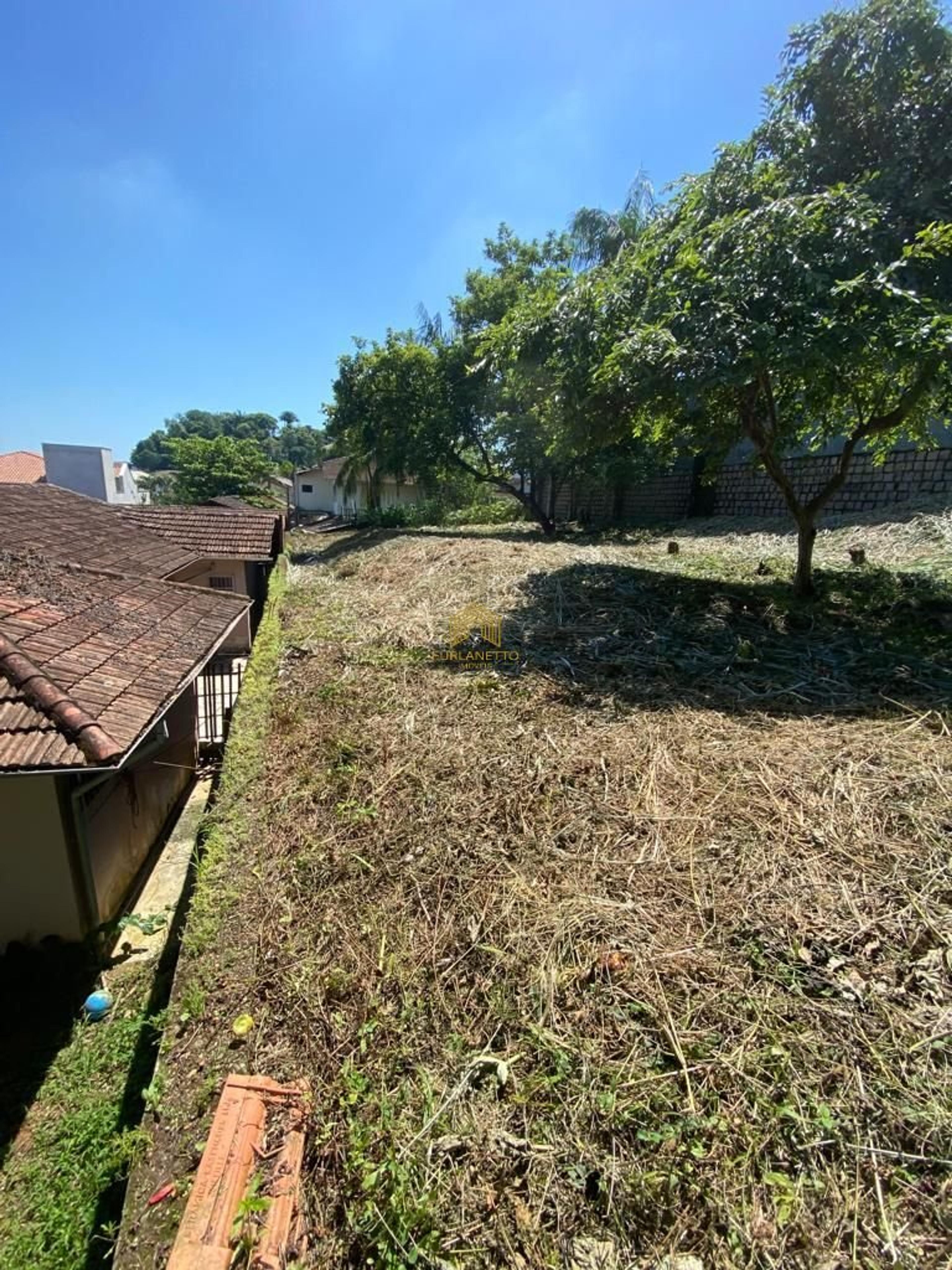 Terreno com 400m²