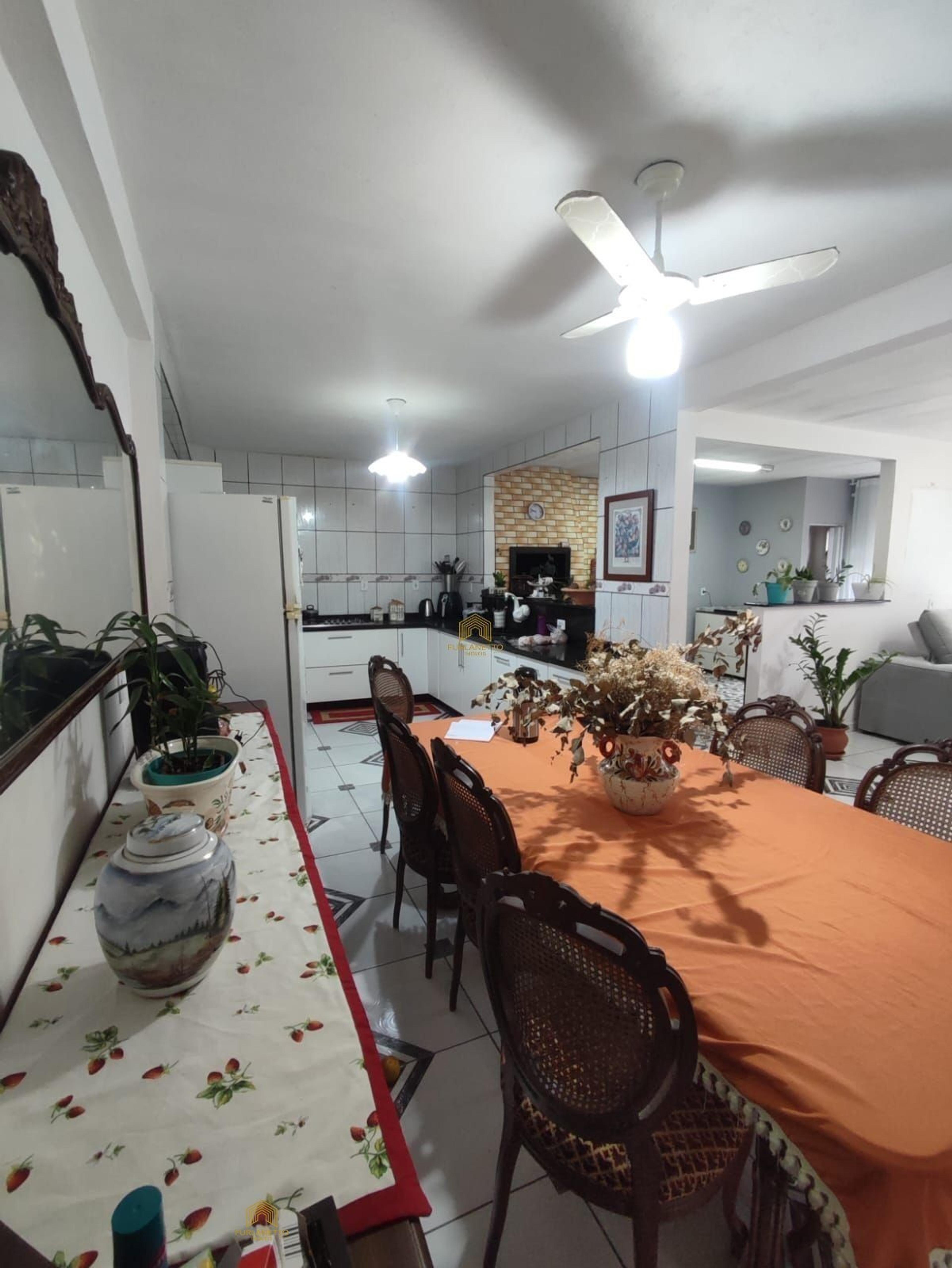 Linda casa no bairro Adhemar Garcia — foto 7