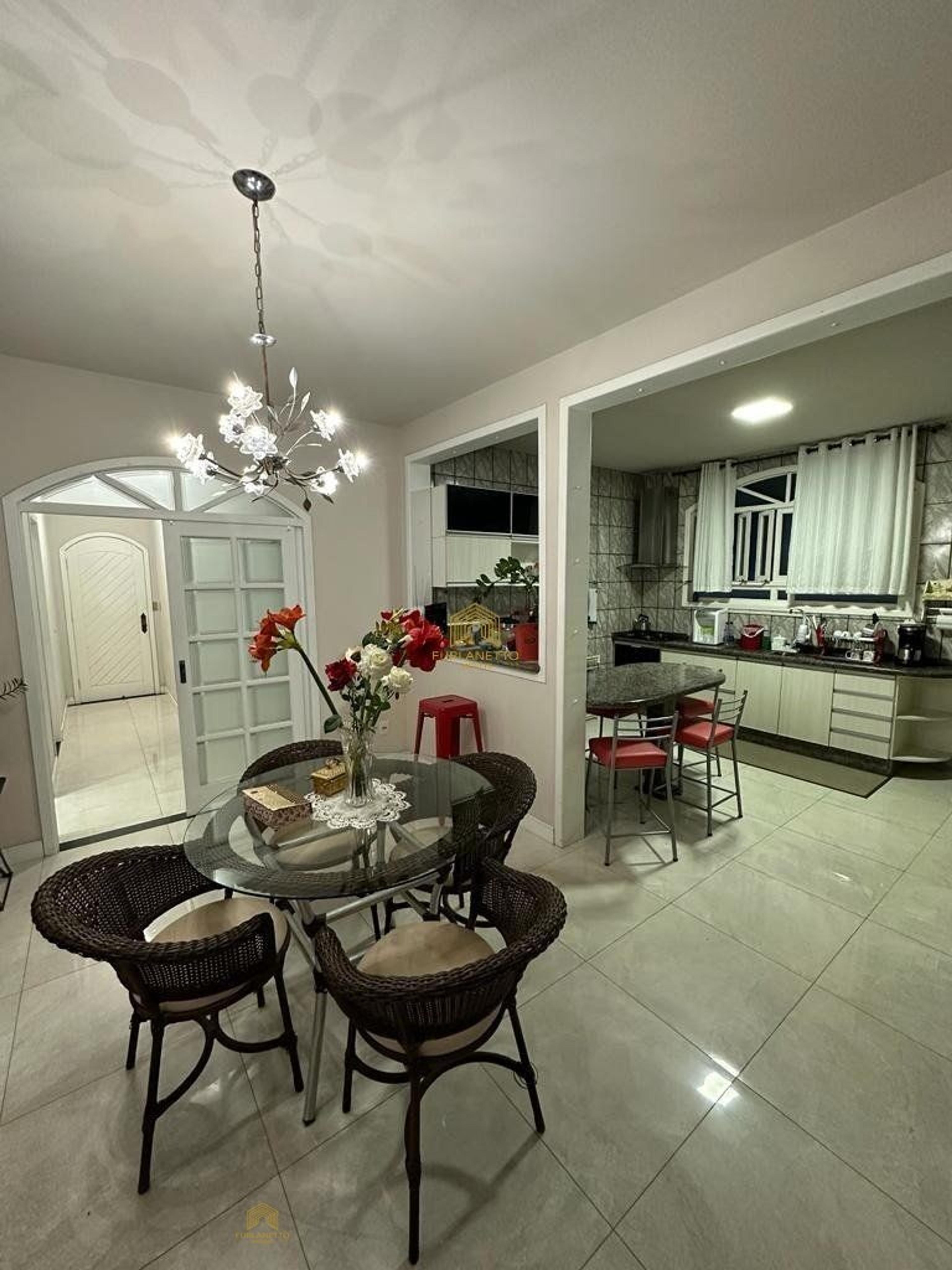 Linda residência de alto padrão no bairro Fátima — foto 11