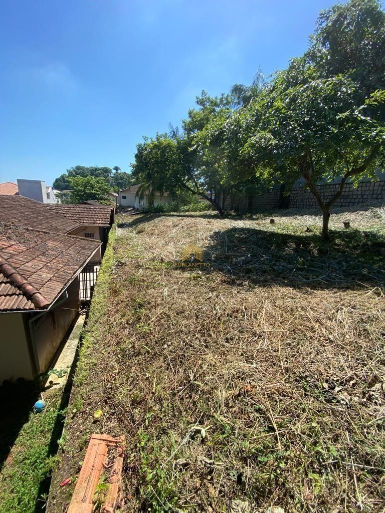 Terreno com 400m²
