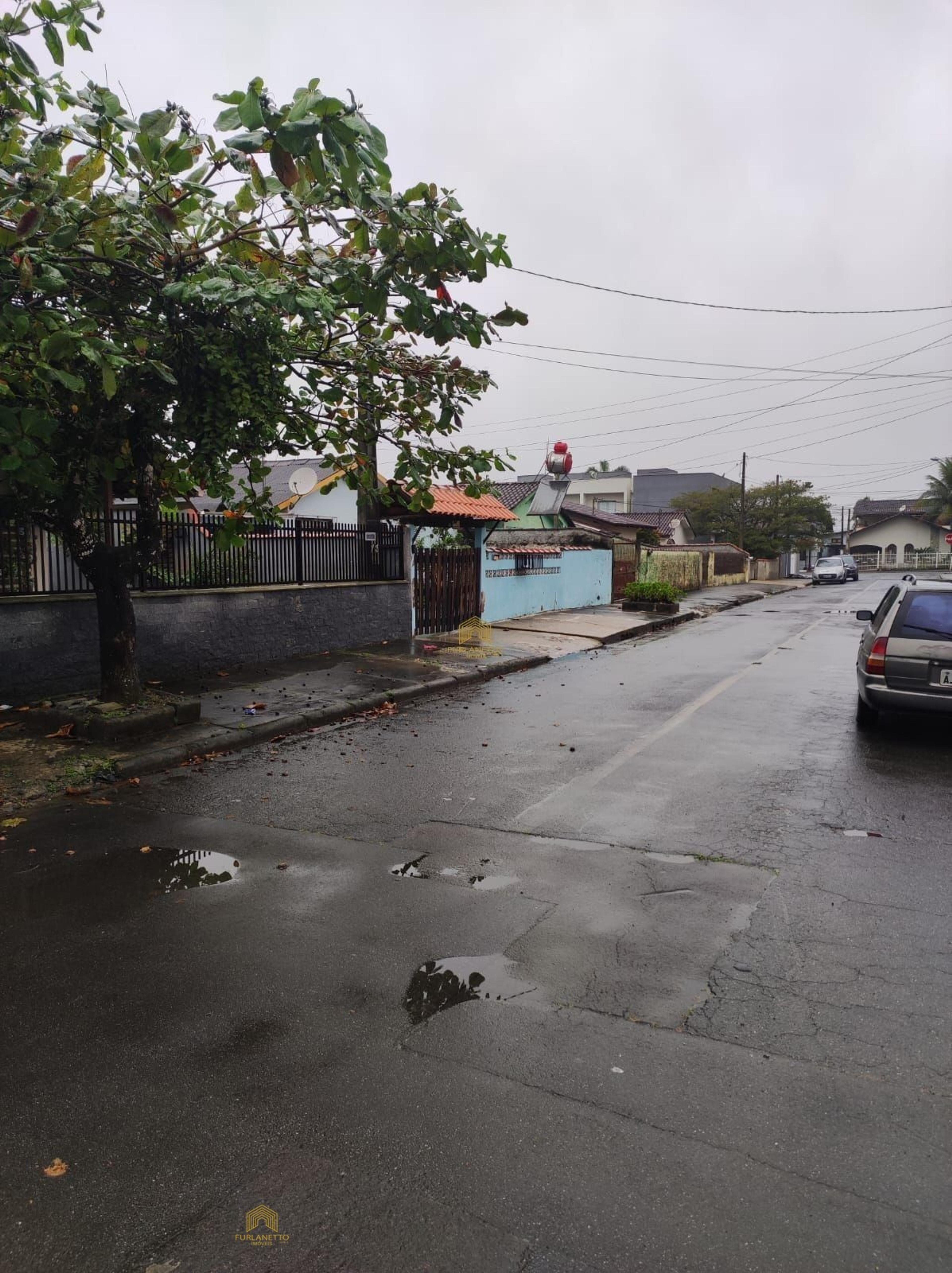 Linda casa no bairro Adhemar Garcia — foto 39