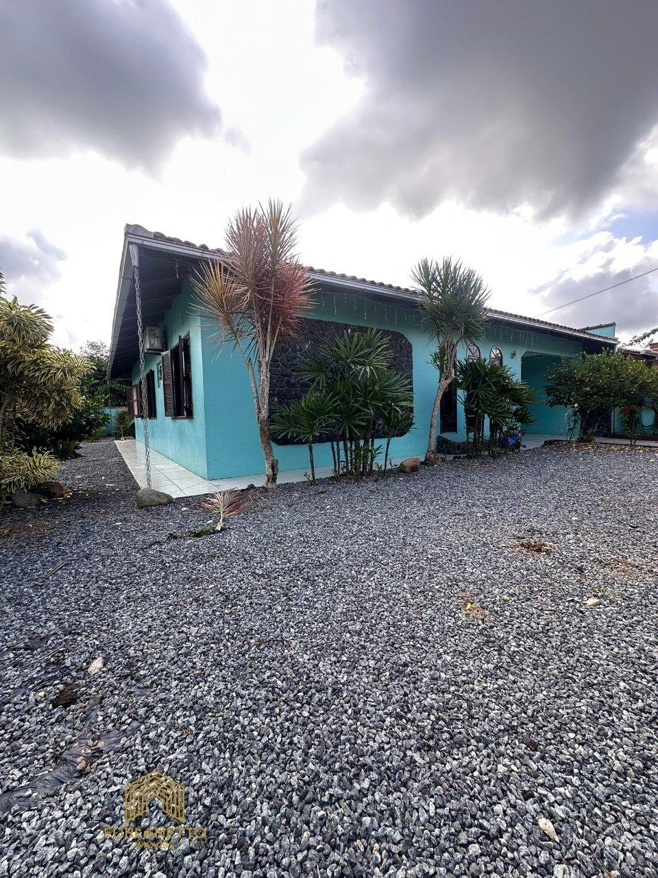 Casa Averbada à venda no Floresta