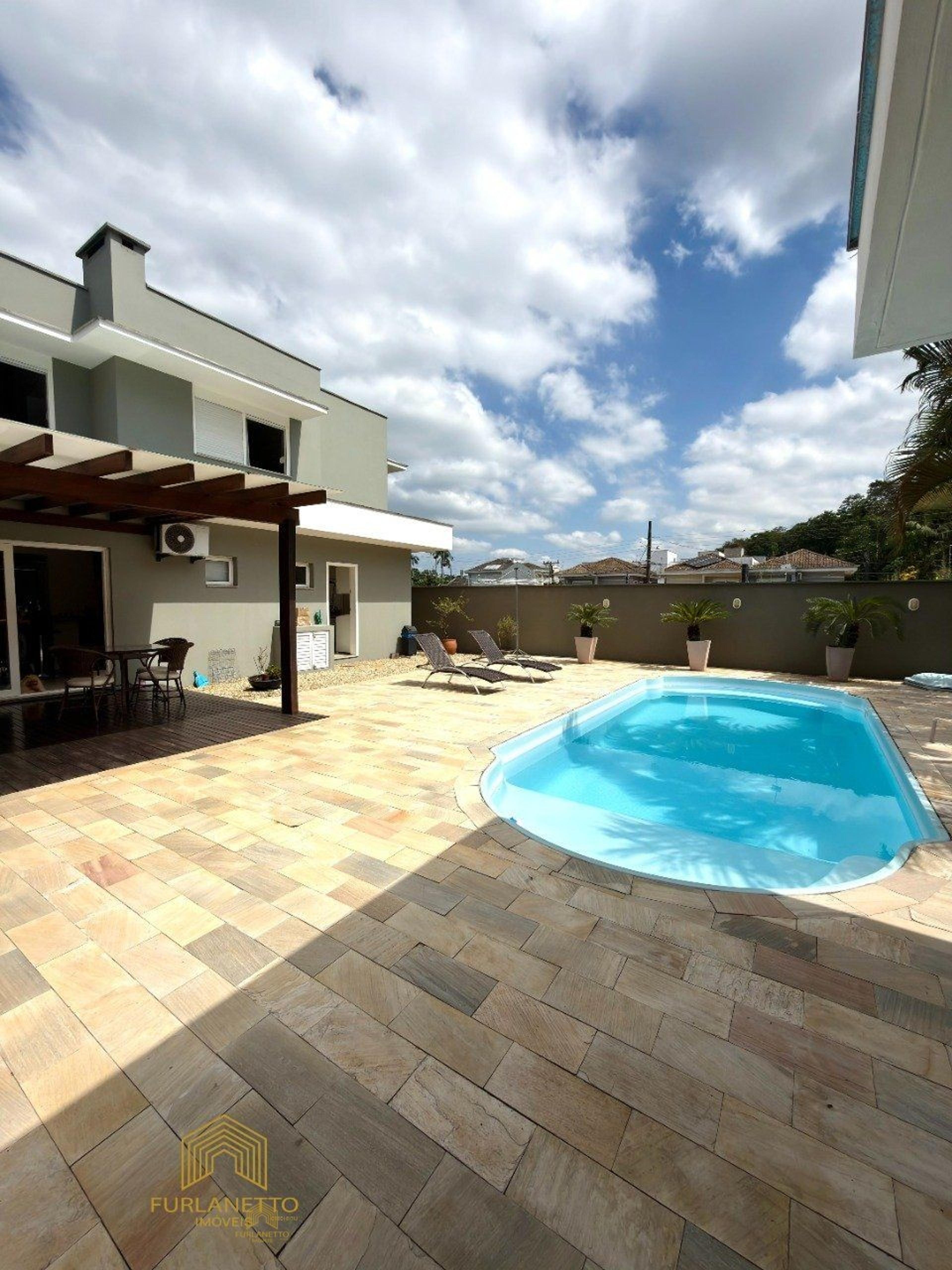 Casa à venda no bairro Floresta — foto 14