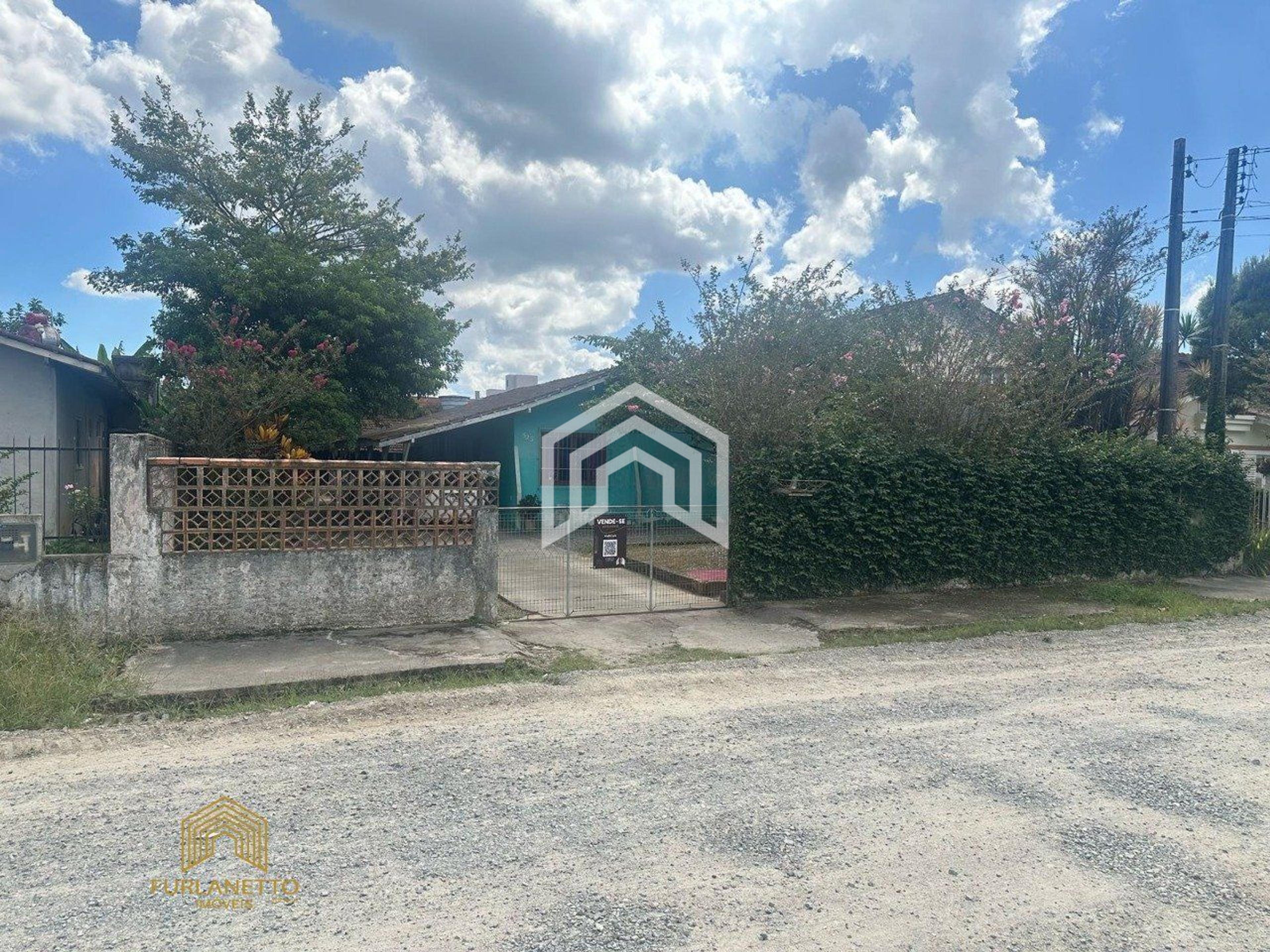 Amplo terreno escriturado no bairro Fátima