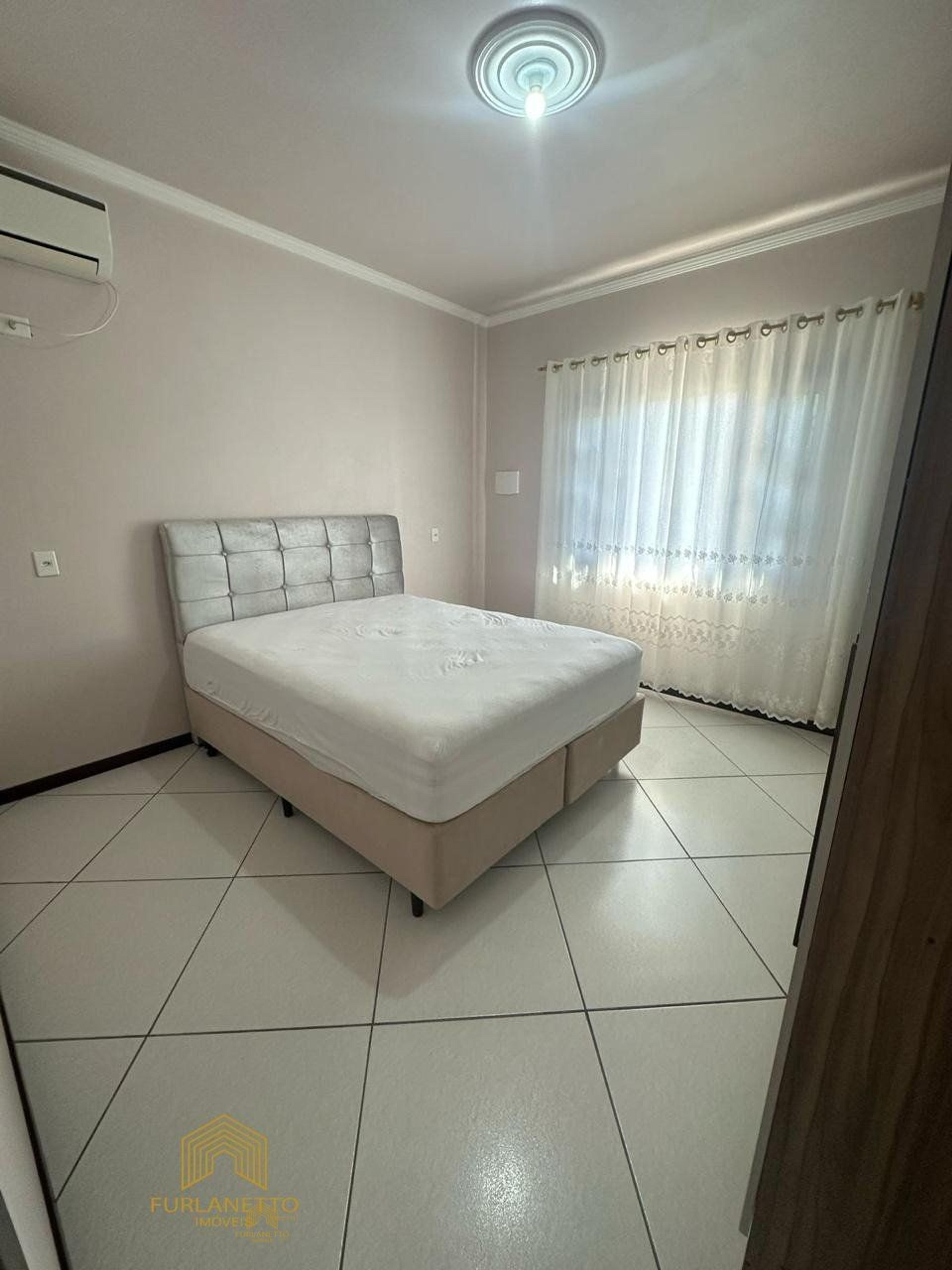 Linda casa na praia de Balneário Barra do Sul — foto 25