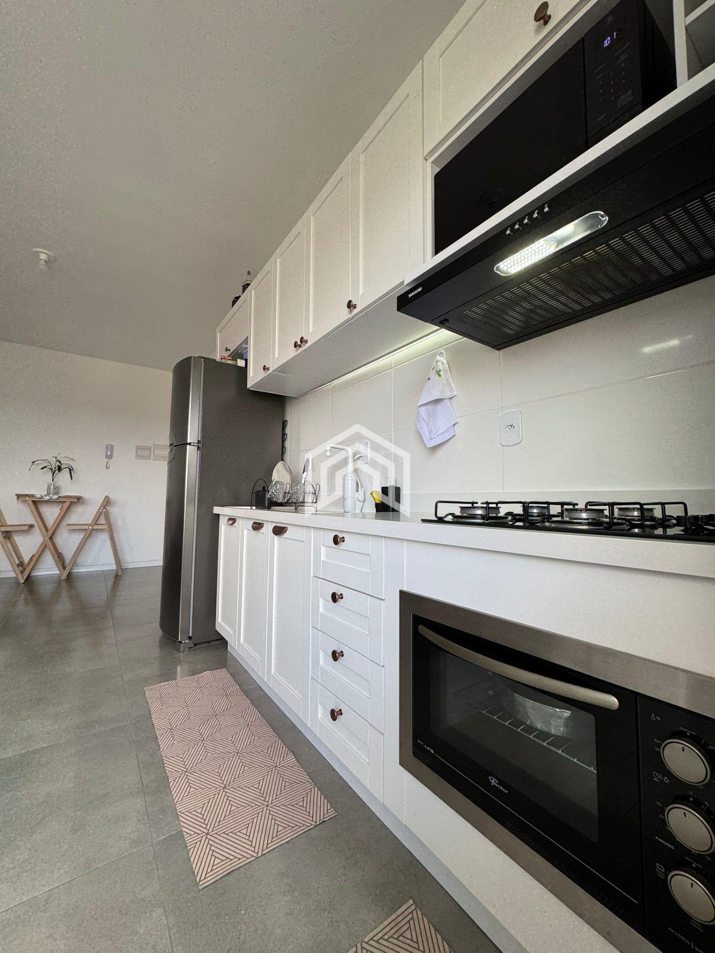 Apartamento à venda no aventureiro com elevador