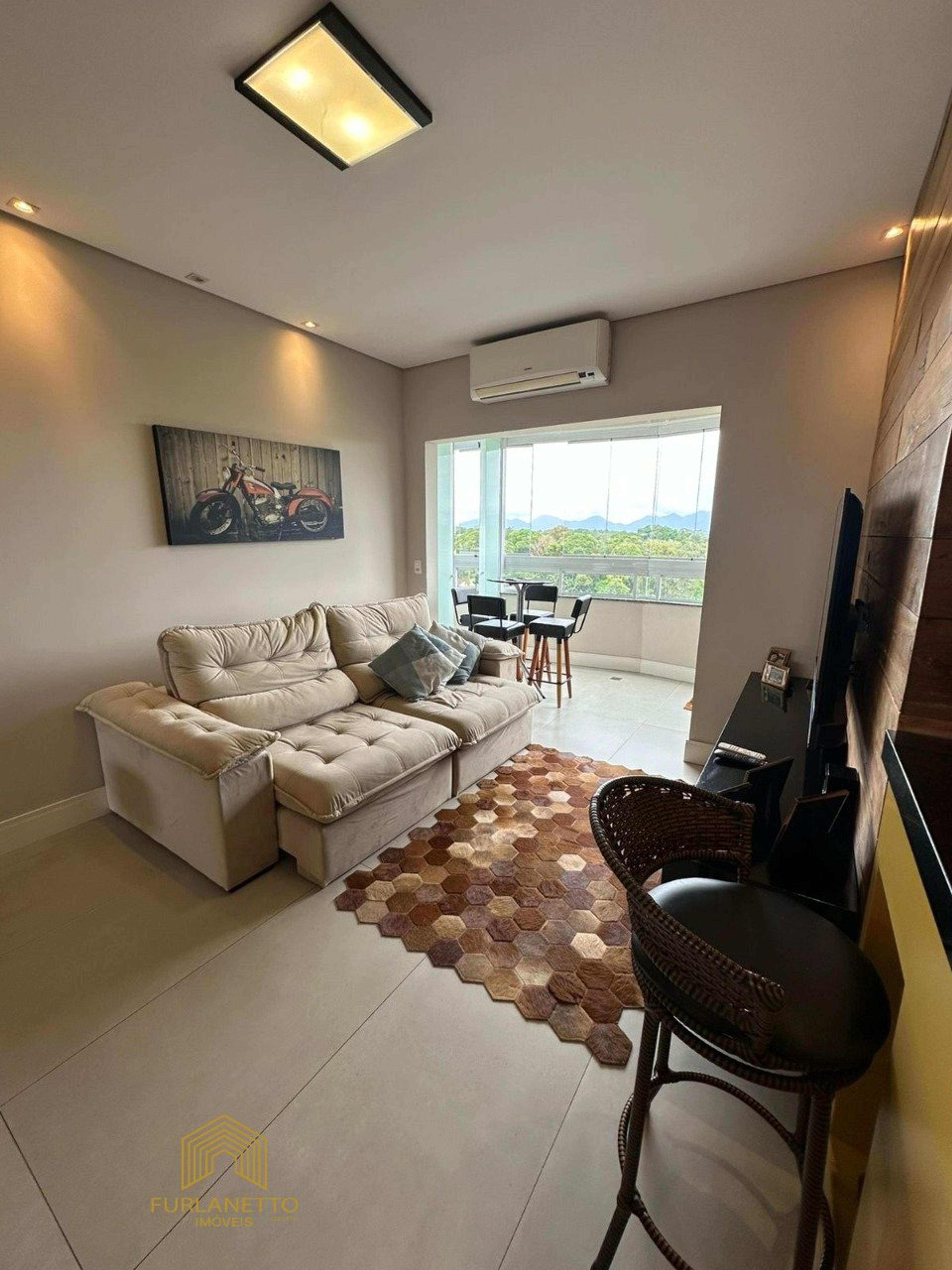 Ótimo apartamento 3 quartos no bairro Floresta