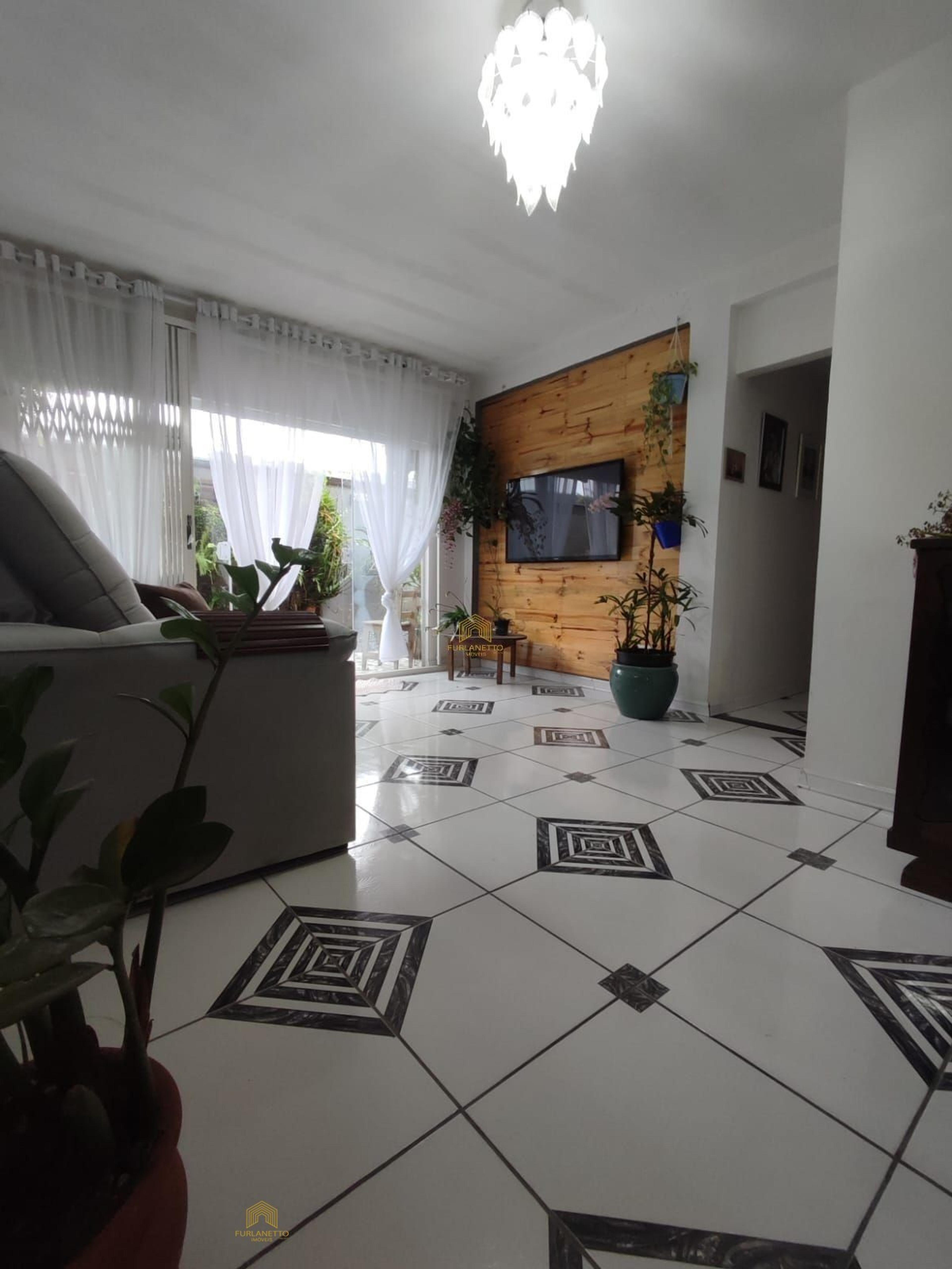 Casa em Adhemar Garcia, Joinville — foto 2