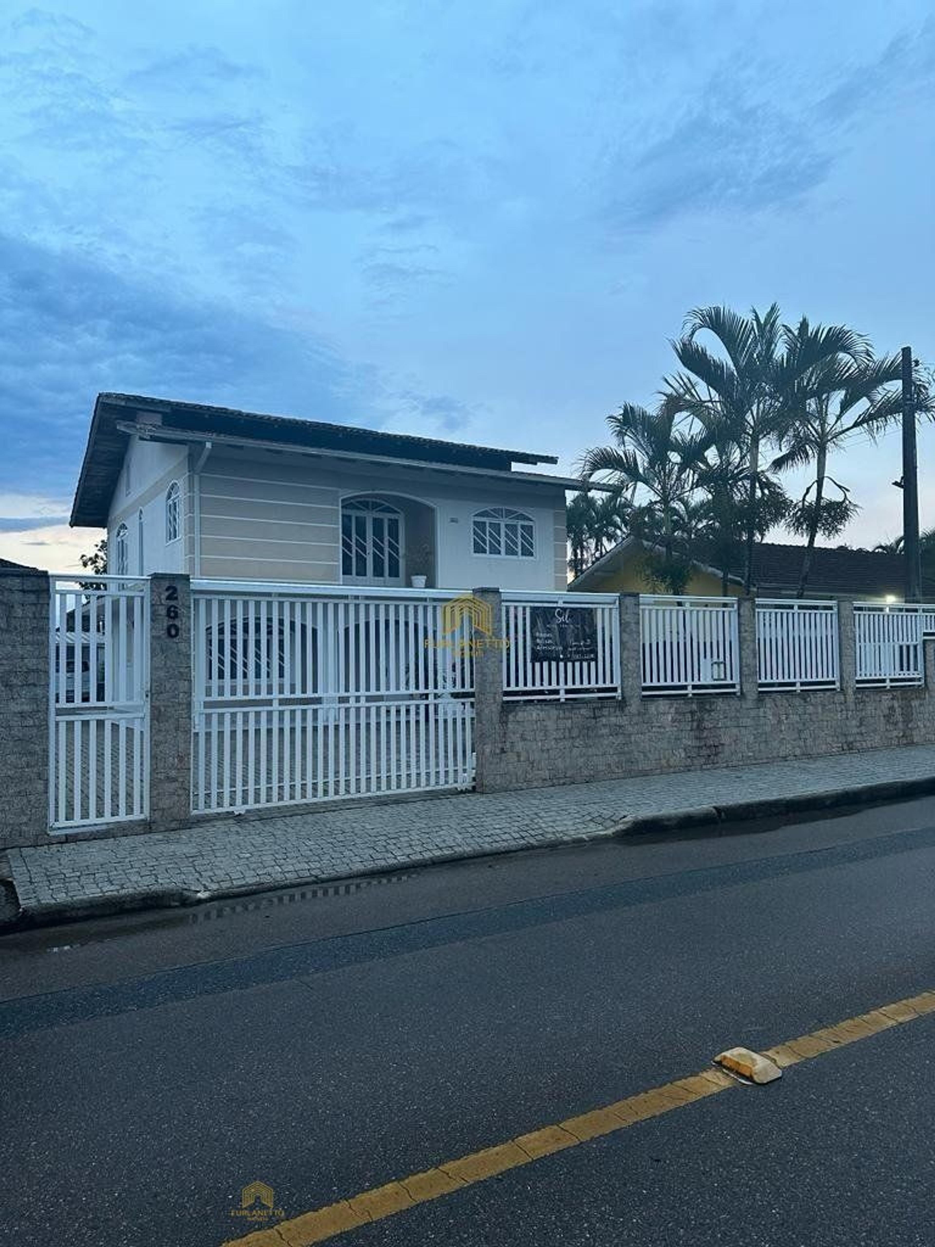 Linda residência de alto padrão no bairro Fátima — foto 5