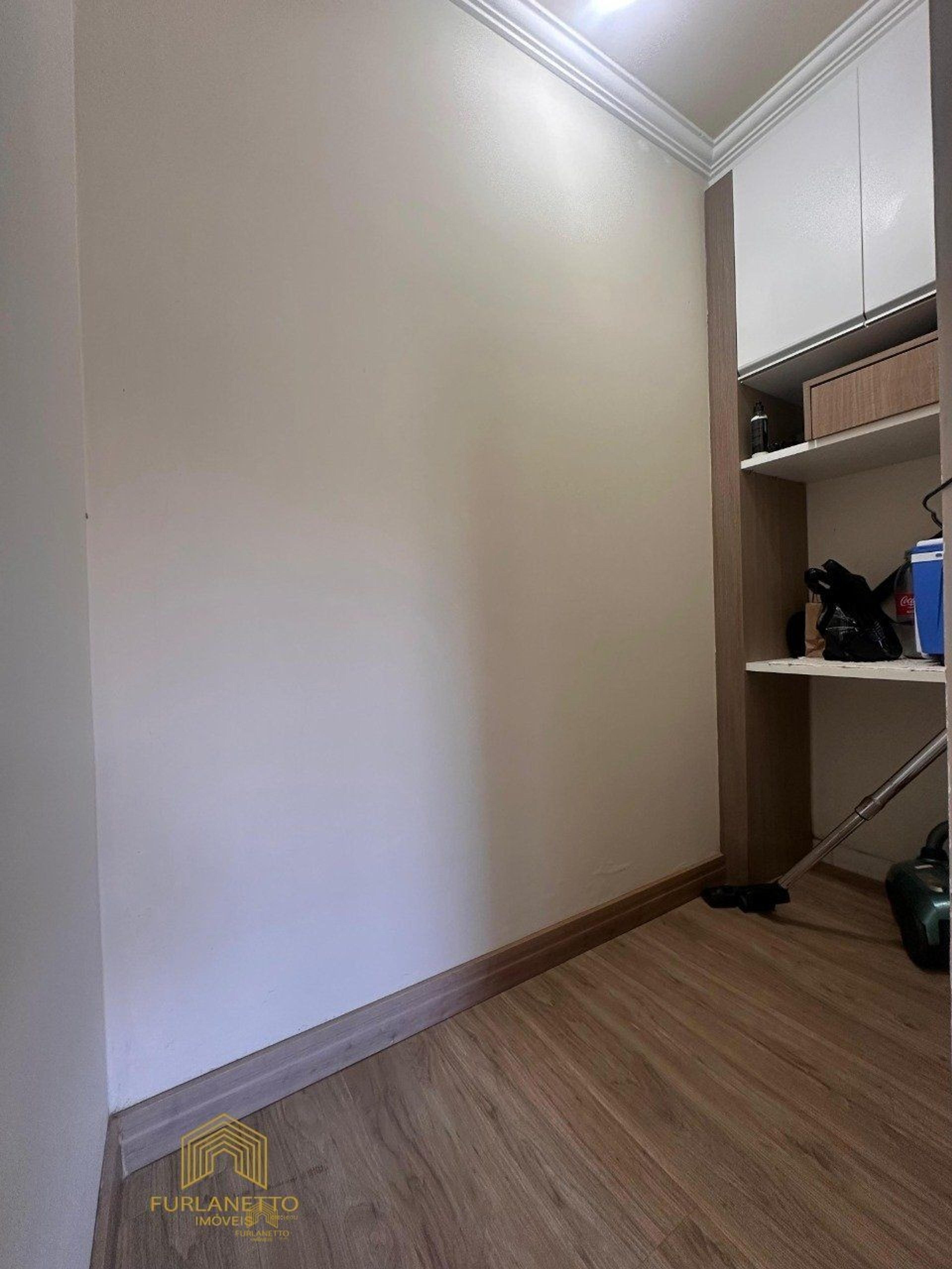Linda Residência no bairro Iririú — foto 17