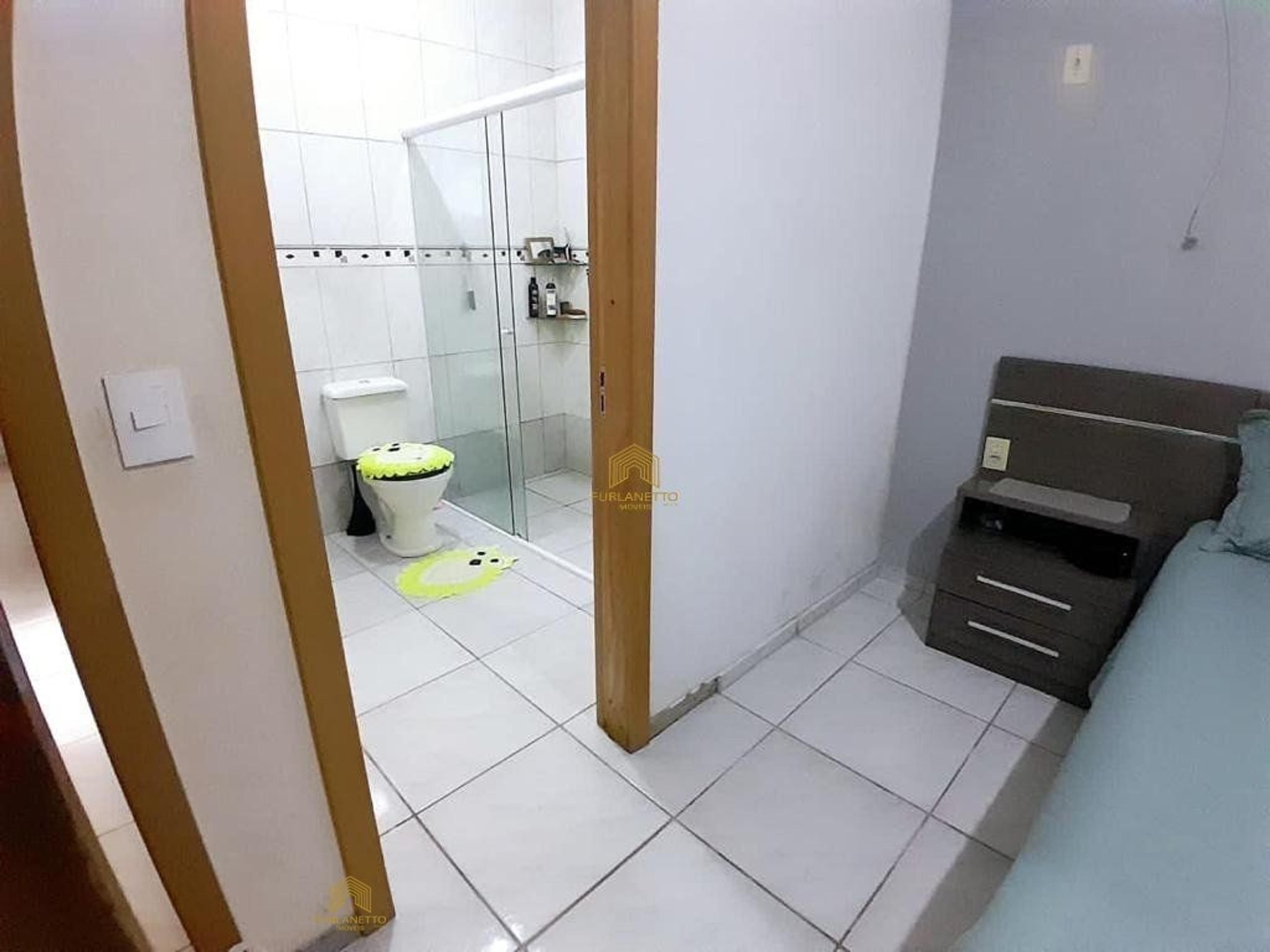 Linda residência no bairro Petrópolis com piscina — foto 18