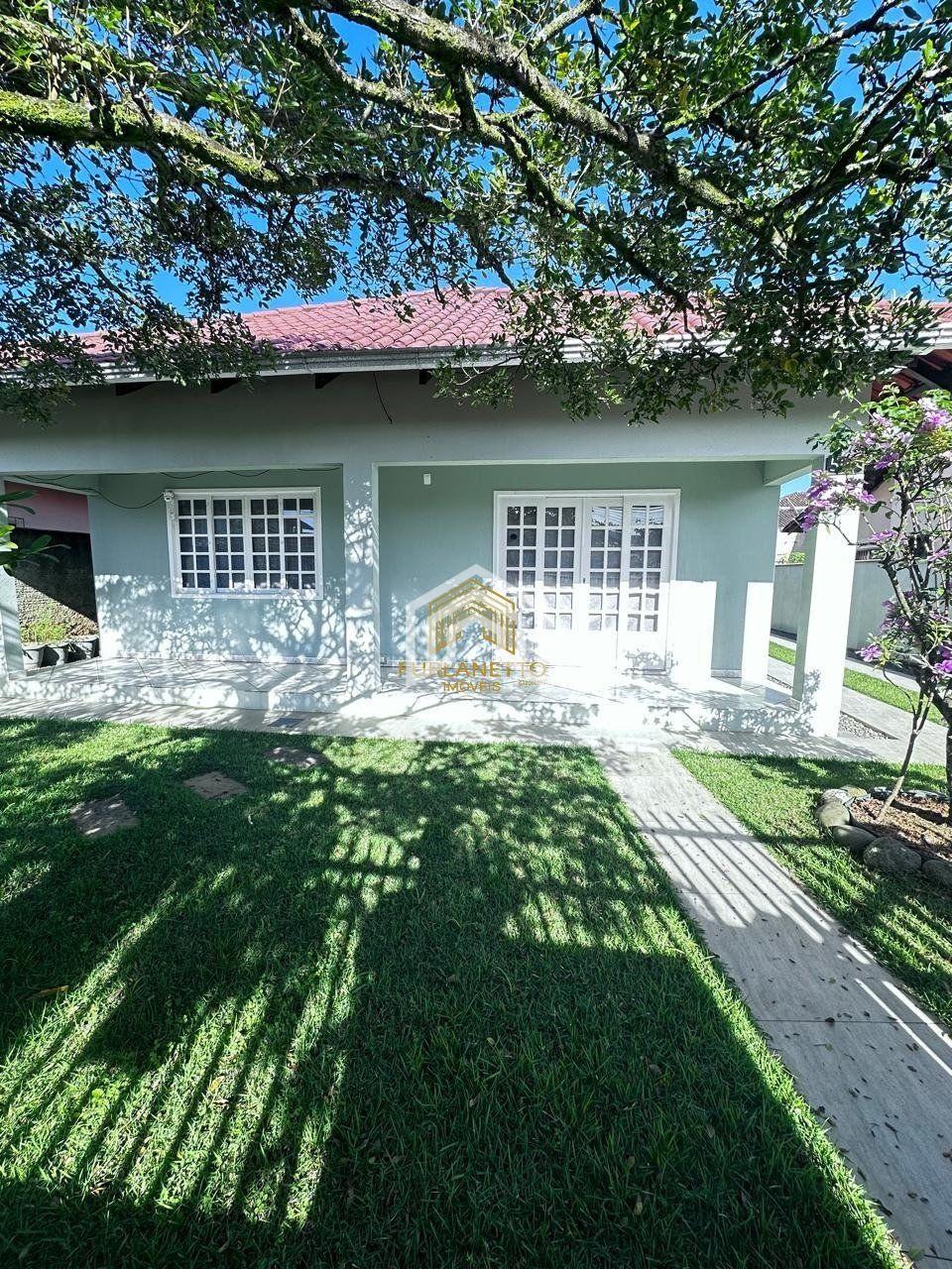 Linda residência no bairro João Costa