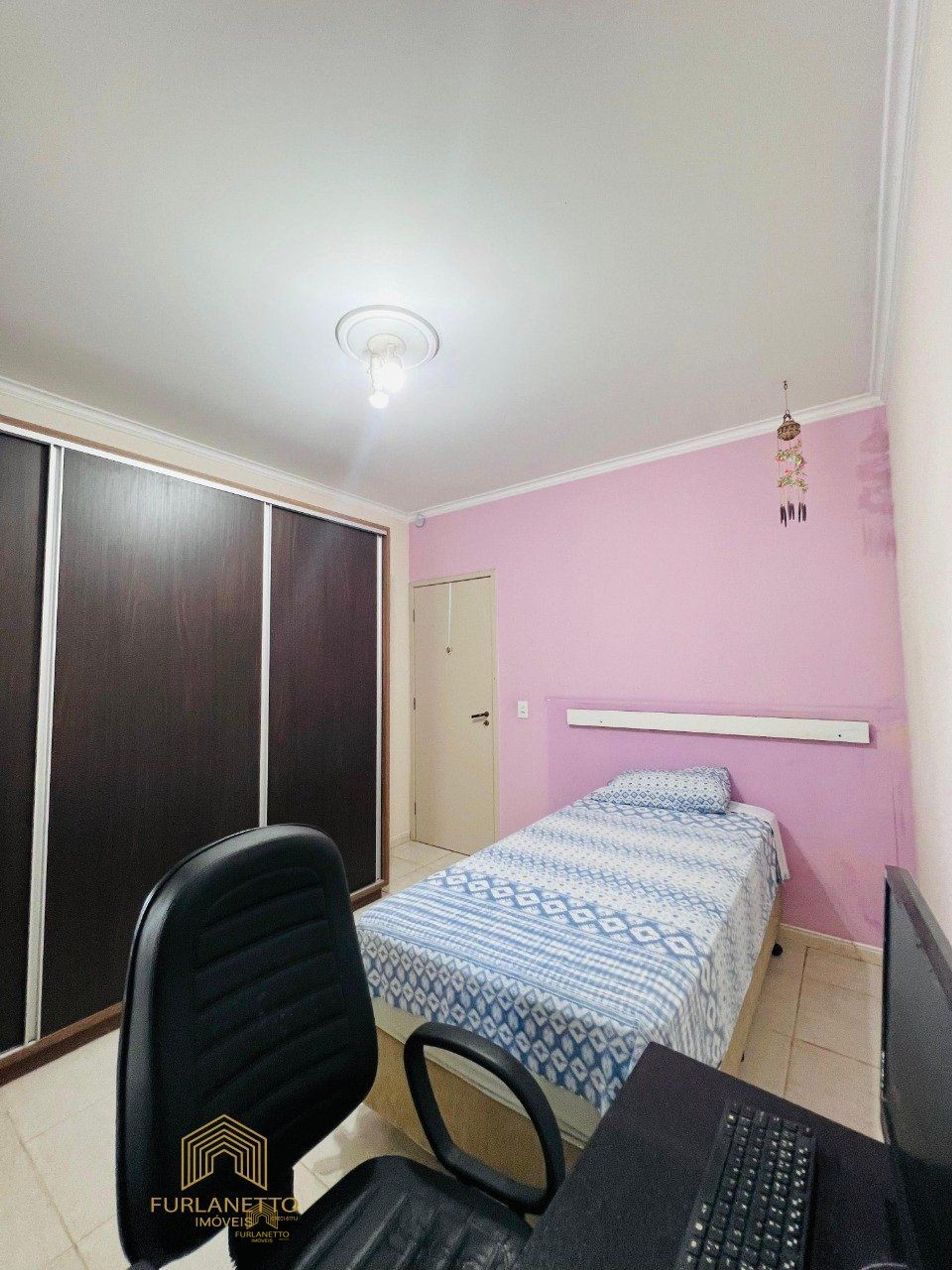 Ampla casa averbada com piscina no bairro Fátima — foto 32