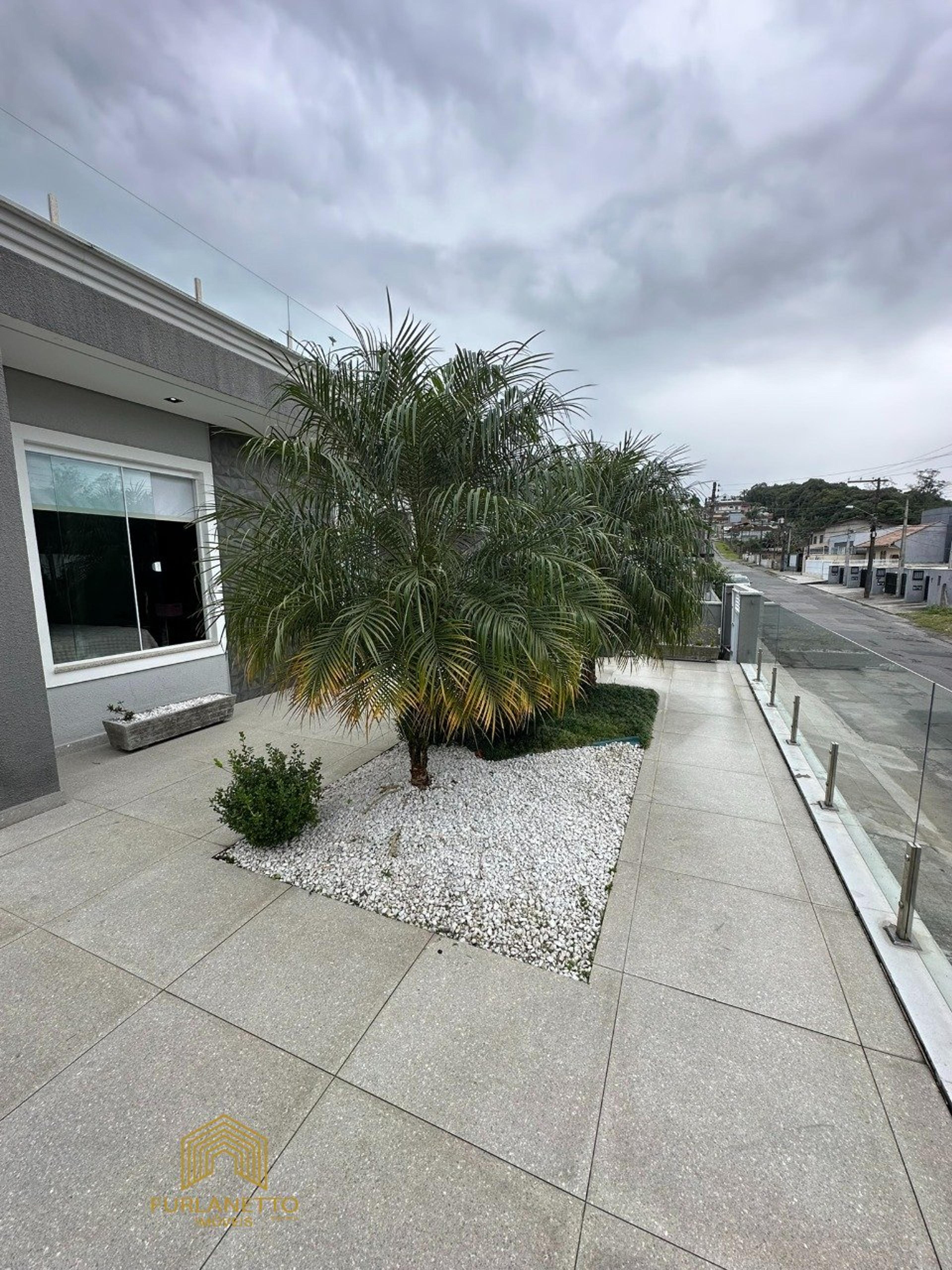 Residência Duplex de alto padrão no bairro Santa Catarina - conforto, estilo e espaço em dobro