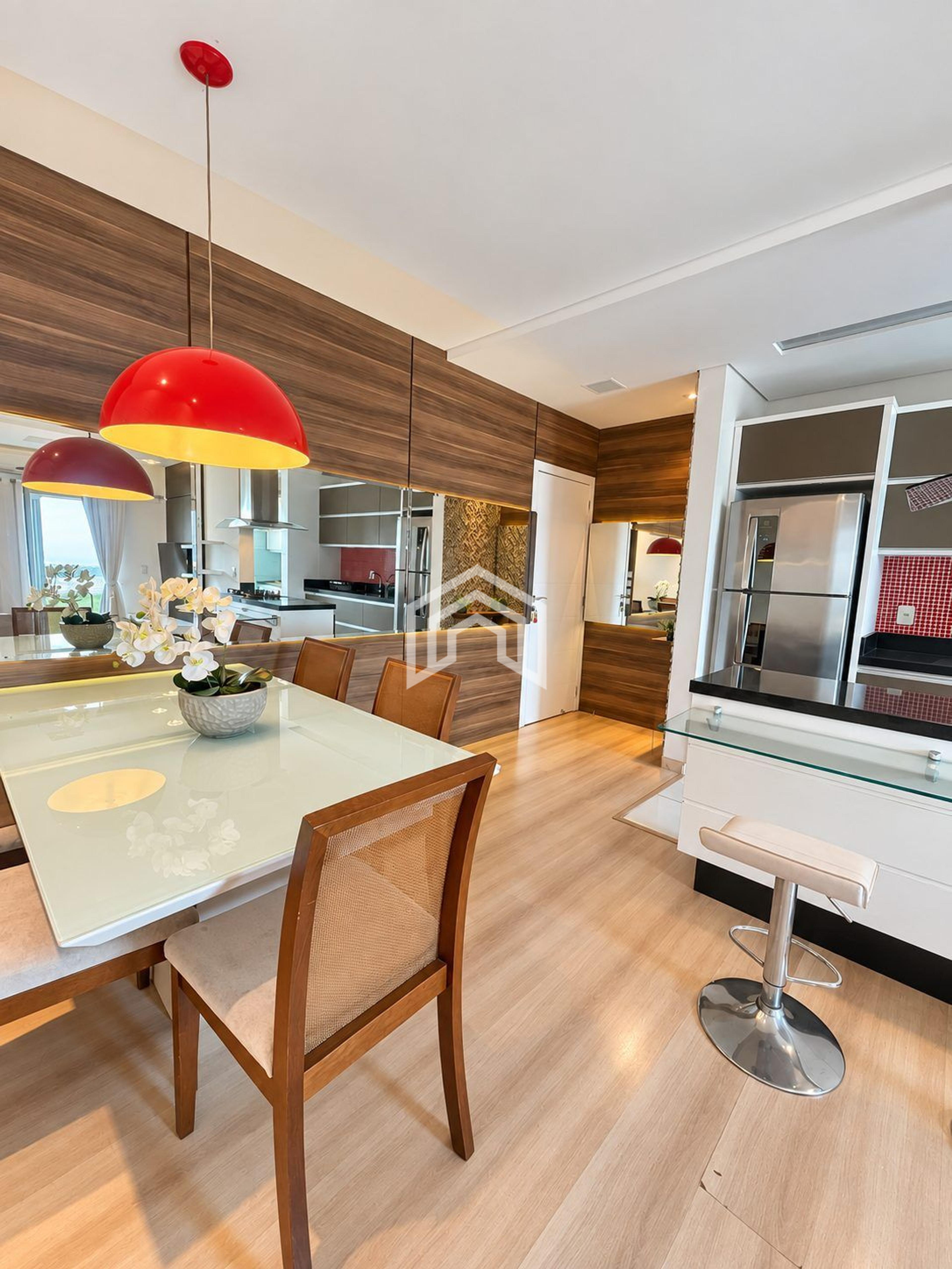 Apartamento à venda mobiliado no Bairro Floresta