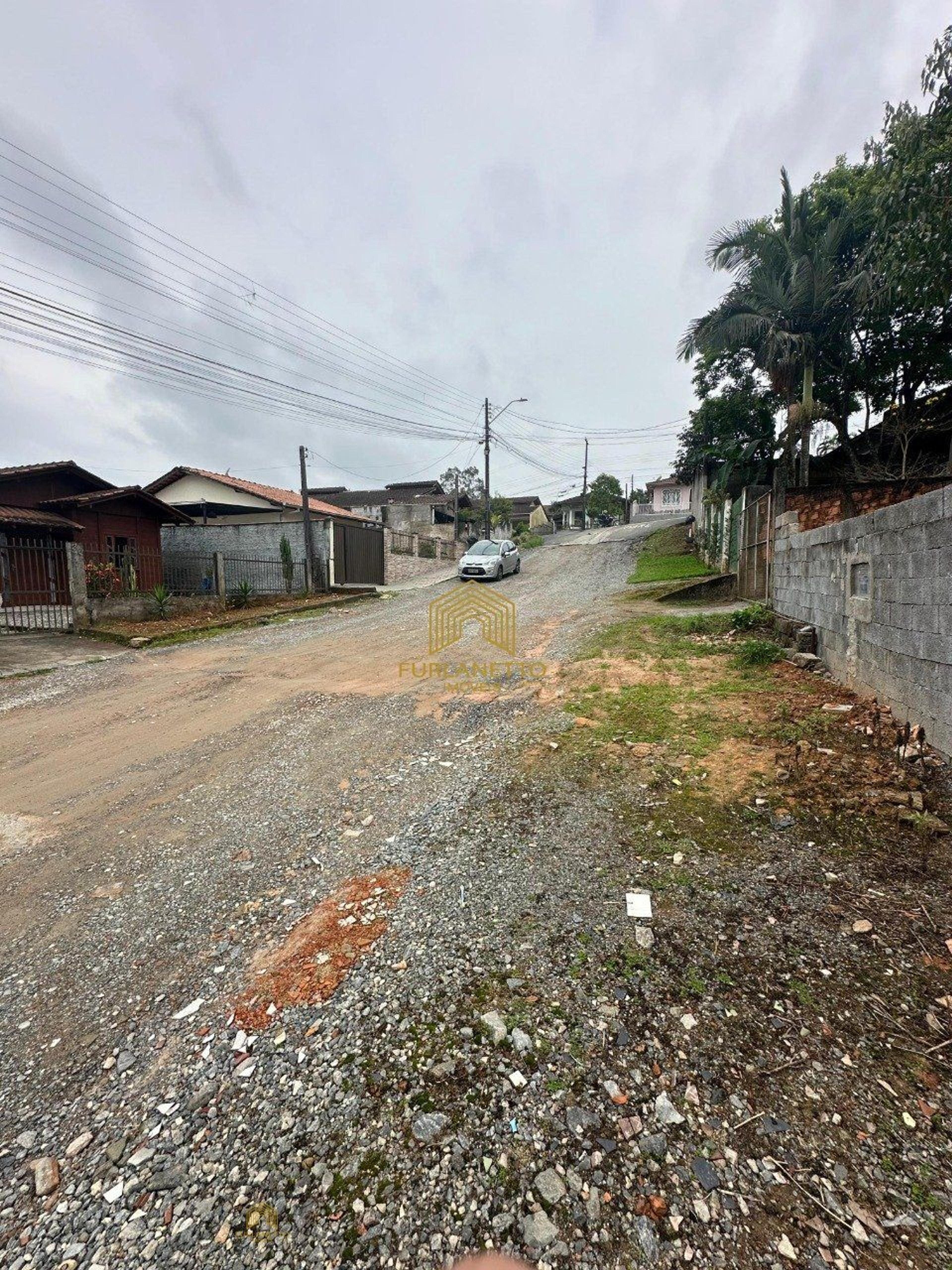 Casa com amplo terreno no bairro Parque Guarani — foto 18