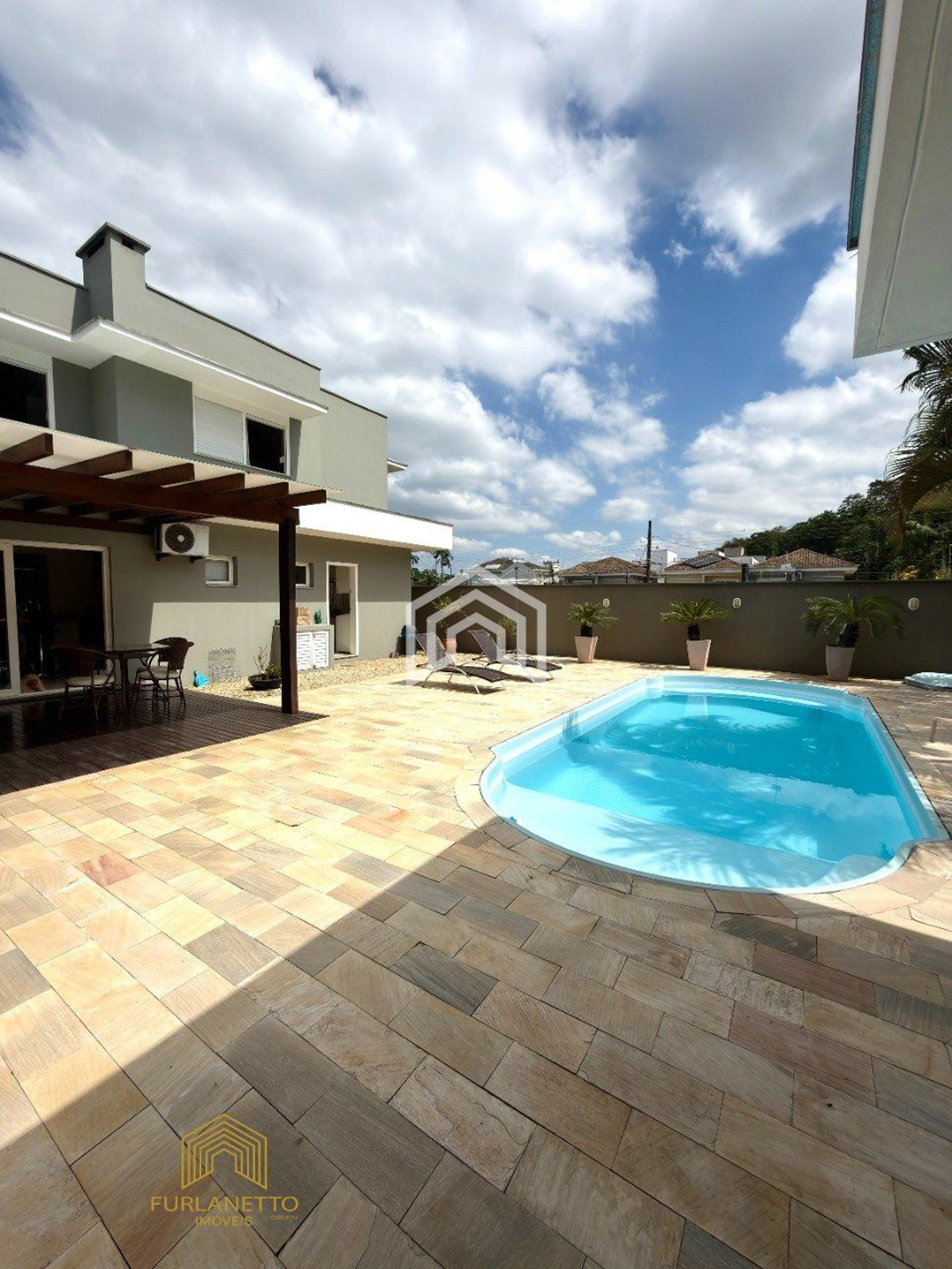 Casa à venda no bairro Floresta — foto 14