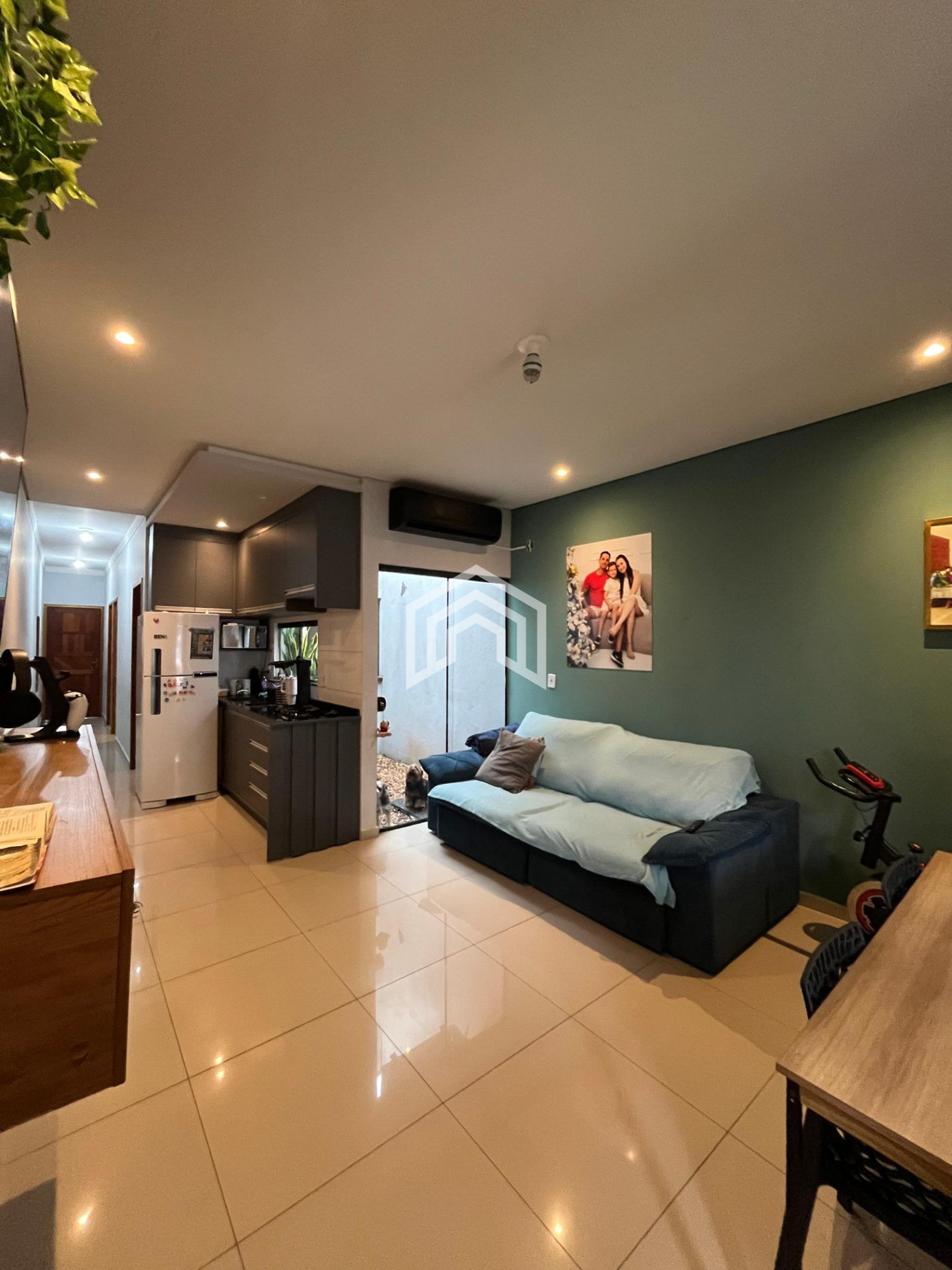 Casa geminado semi-mobiliado planta baixa a venda no bairro floresta com 2 quartos