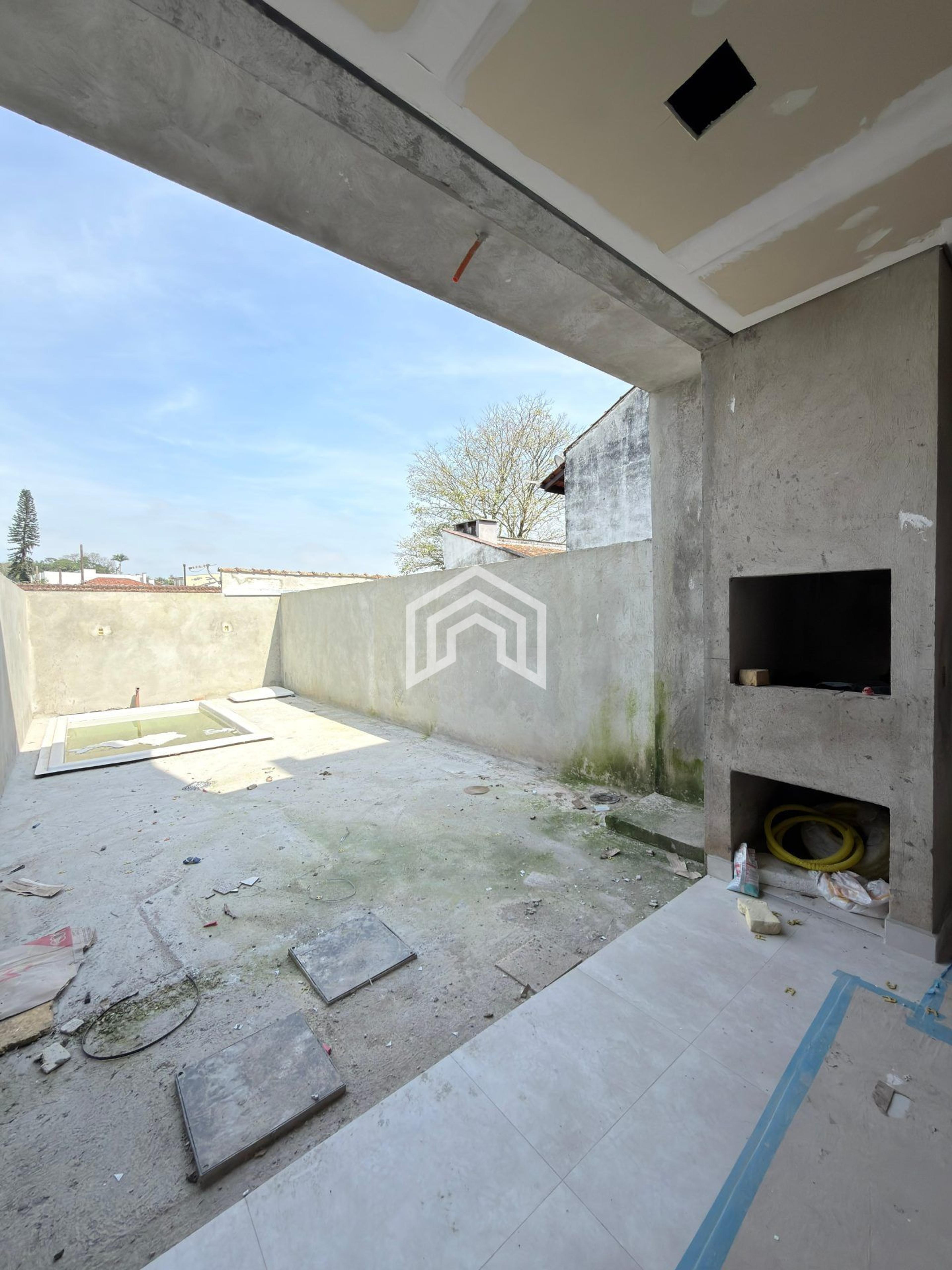 Casa geminado a venda no bairro Saguaçu com 3 quartos sendo 1 suite e uma otima area de fundos — foto 6