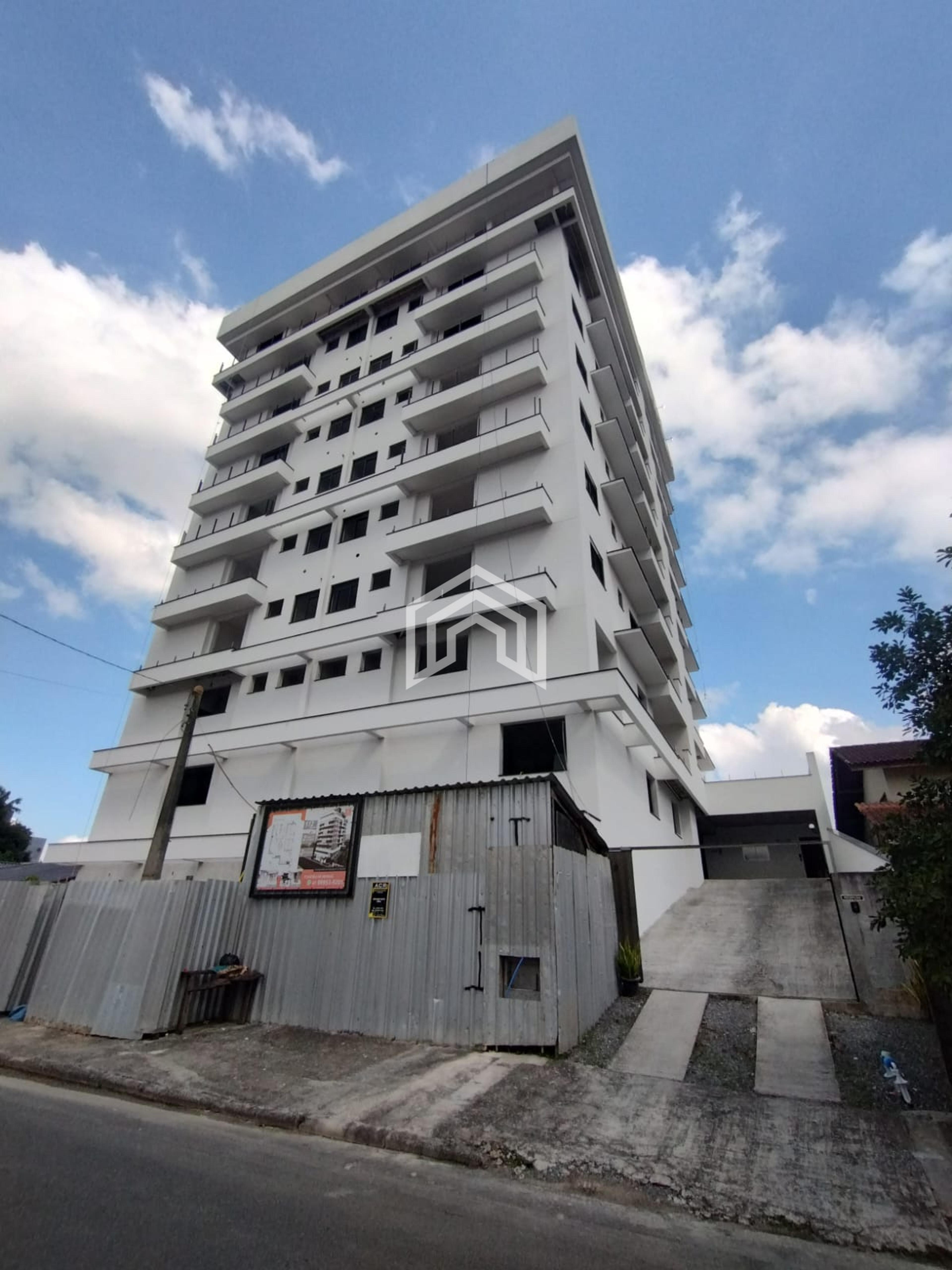 Apartamento a venda no bairro costa e silva com 3 quartos e 2 vagas de garagem