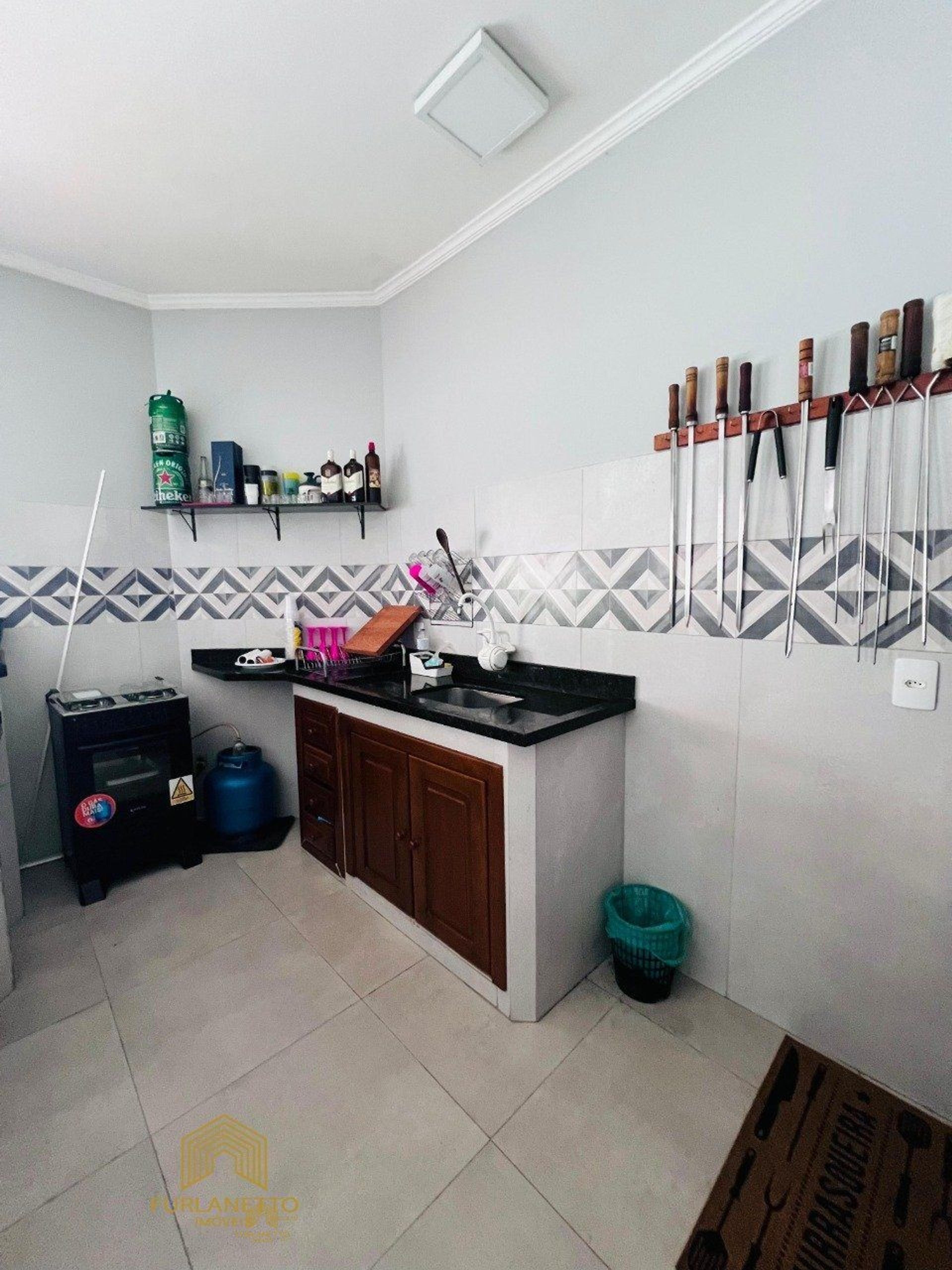 Ampla casa averbada com piscina no bairro Fátima — foto 10